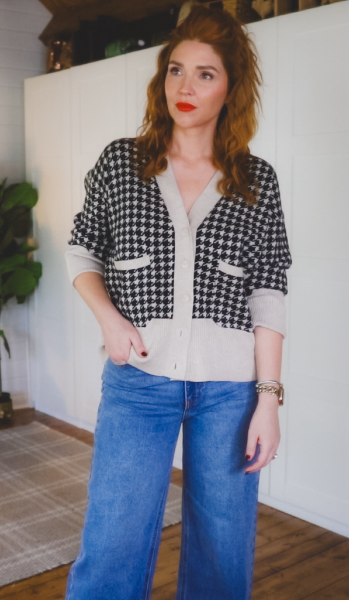 Target fashion new arrivals! This cardigan is insanely soft 😍 I’m wearing a small- it’s oversized! 



#LTKFindsUnder50 #LTKSeasonal #LTKOver40