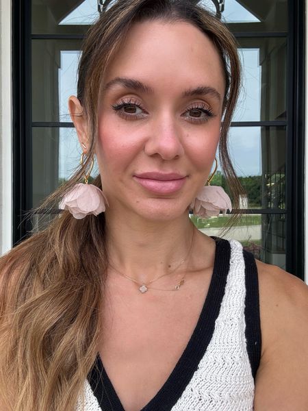 The prettiest and daintiest little earrings! They're so lightweight. I know I'll be wearing these all summer!


#LTKTravel #LTKOver40 #LTKFindsUnder50