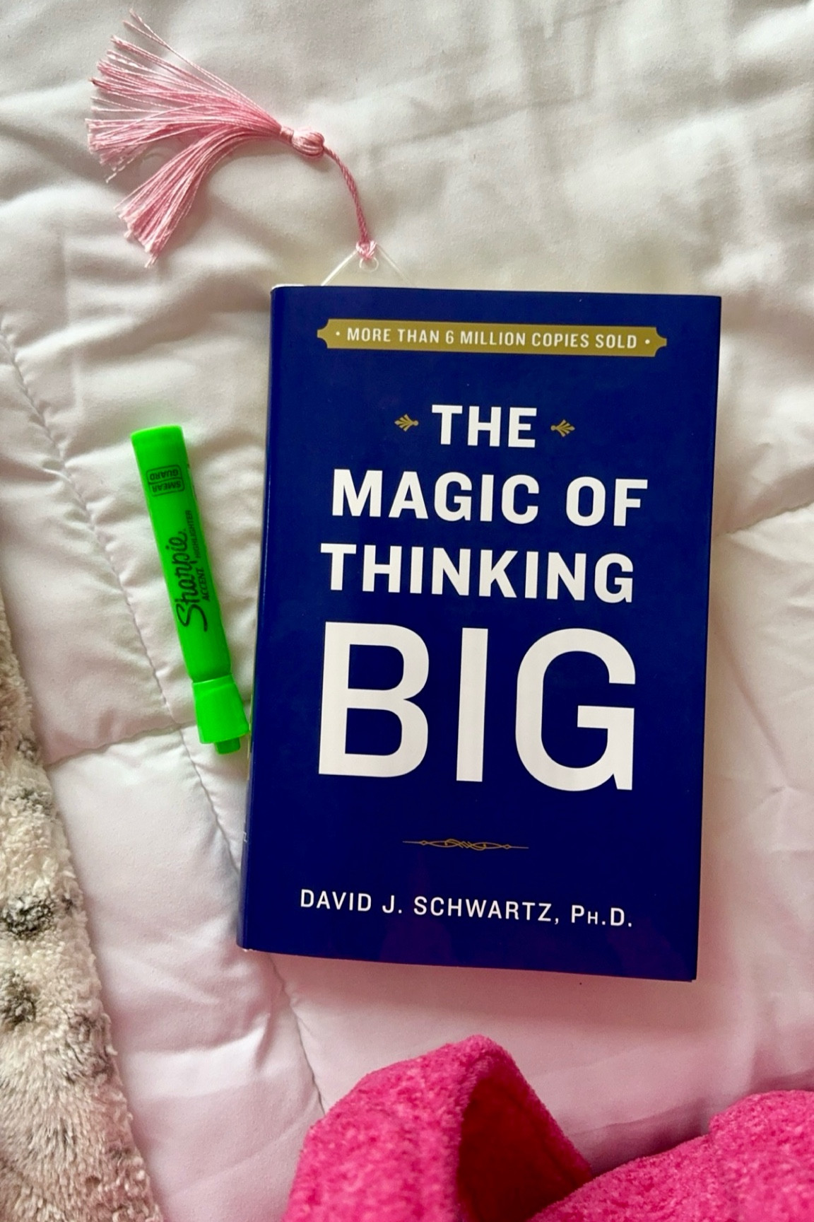 Books. Book rec. Self help book. Personal development. The Magic of Thinking Big.