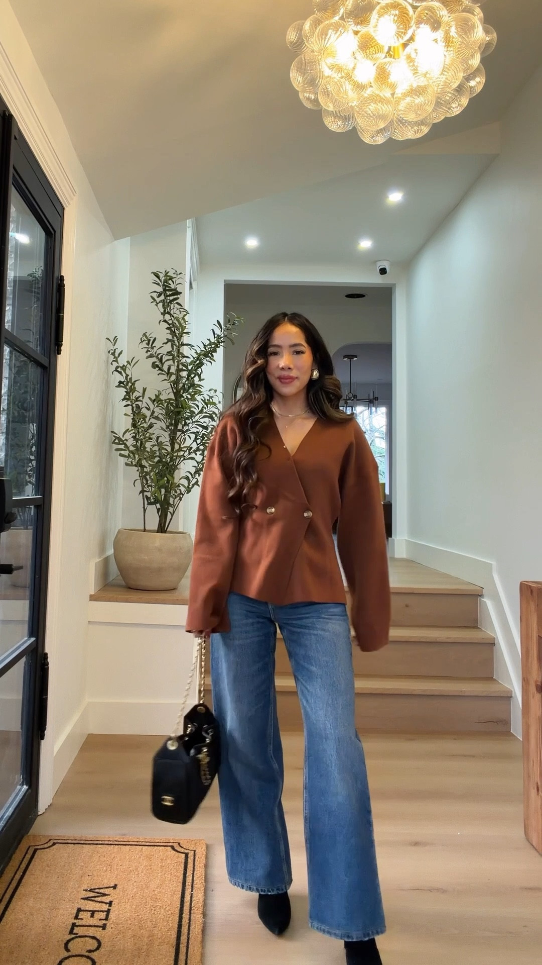 Outfit of the day! 
Top: small
Jeans: 25 

#LTKootd #LTKPetite #LTKgrwm