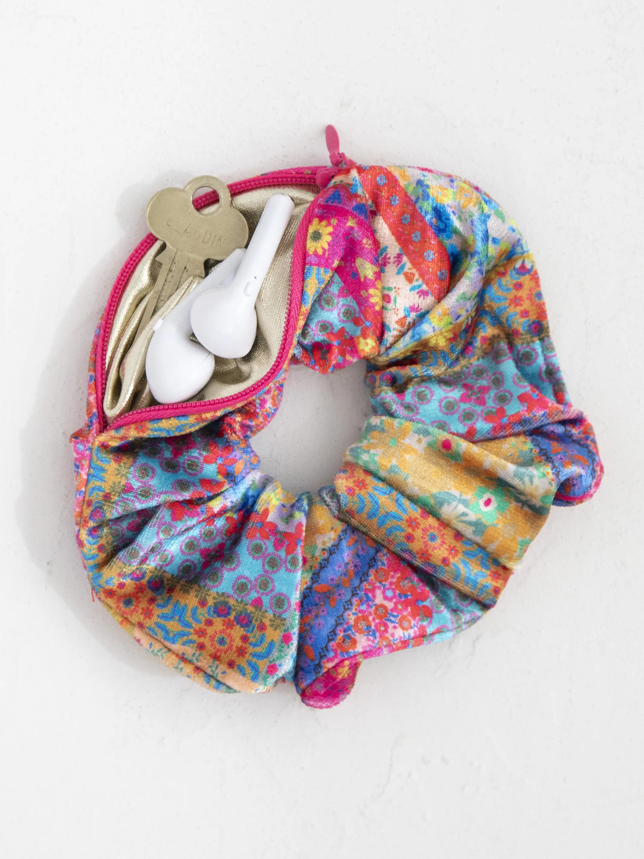Hideaway Scrunchie | Natural Life