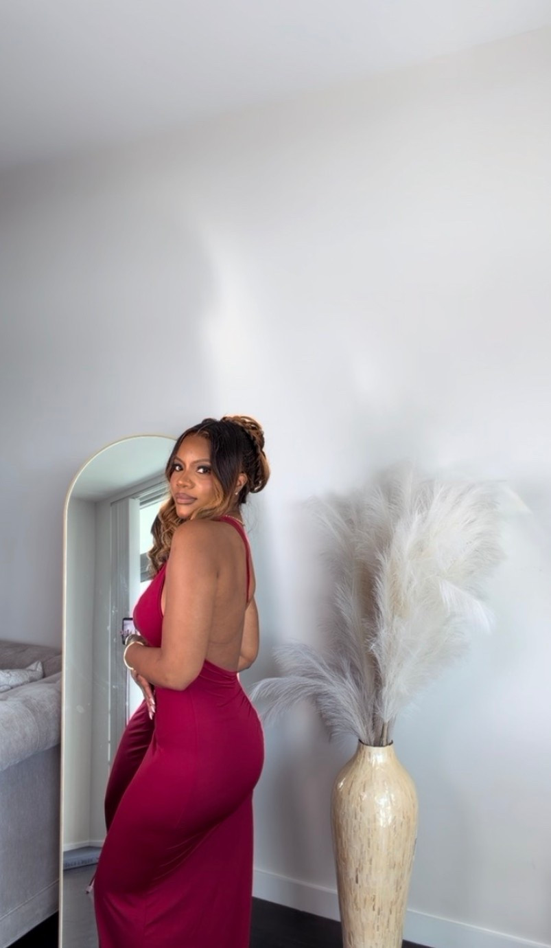 I’m obsessed with this one shoulder maxi dress

#LTKootd #LTKgrwm