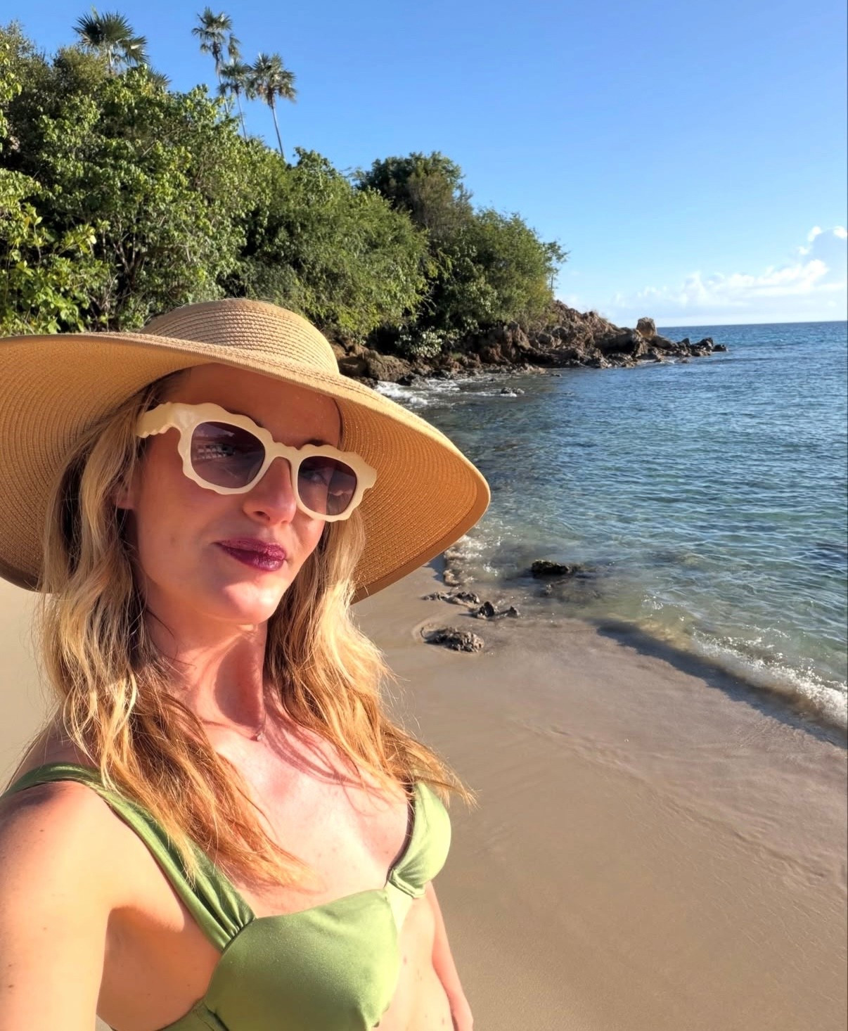 Island time 🌴 ootd

#LTKselfcare #LTKootd #LTKgrwm