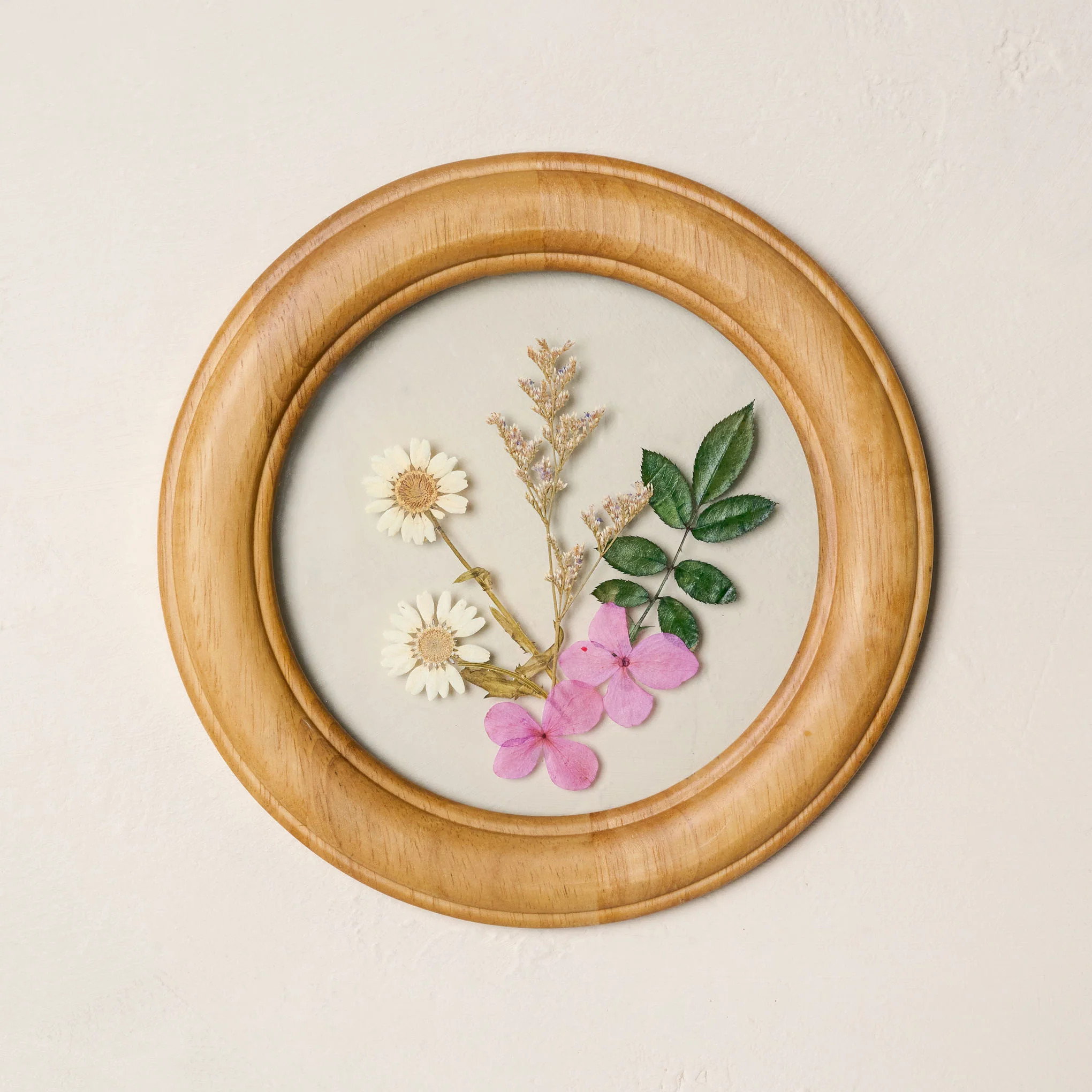 Pressed Botanicals in Wood Frame | Magnolia
