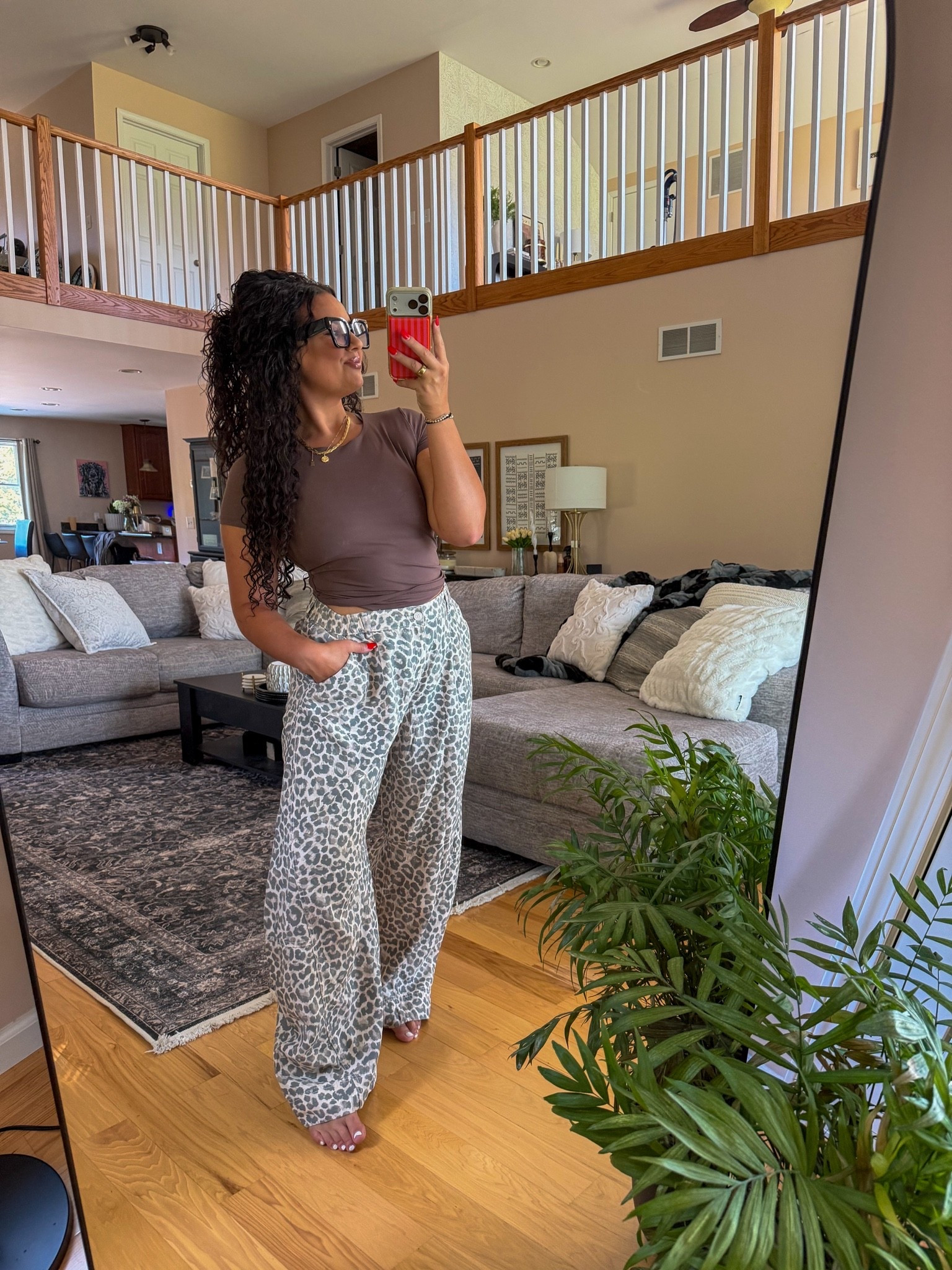 I’m wearing a large in the top & a M in the pants. The pants run very oversized. 

#aerie @Aerie

#LTKMidsize #LTKSaleAlert #LTKootd
