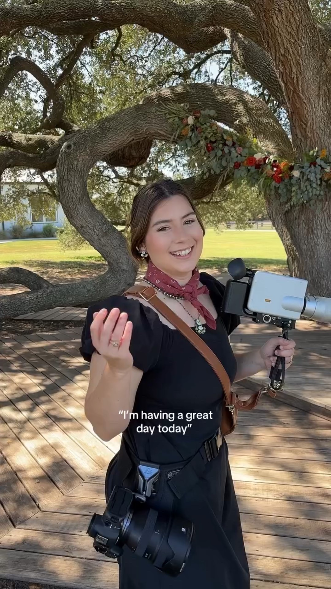 husband = best second shooter 🫶

linked all our go-to wedding photography gear here for you! 

#weddingphotography #weddingphotographer #photography

#LTKWorkwear #LTKWedding