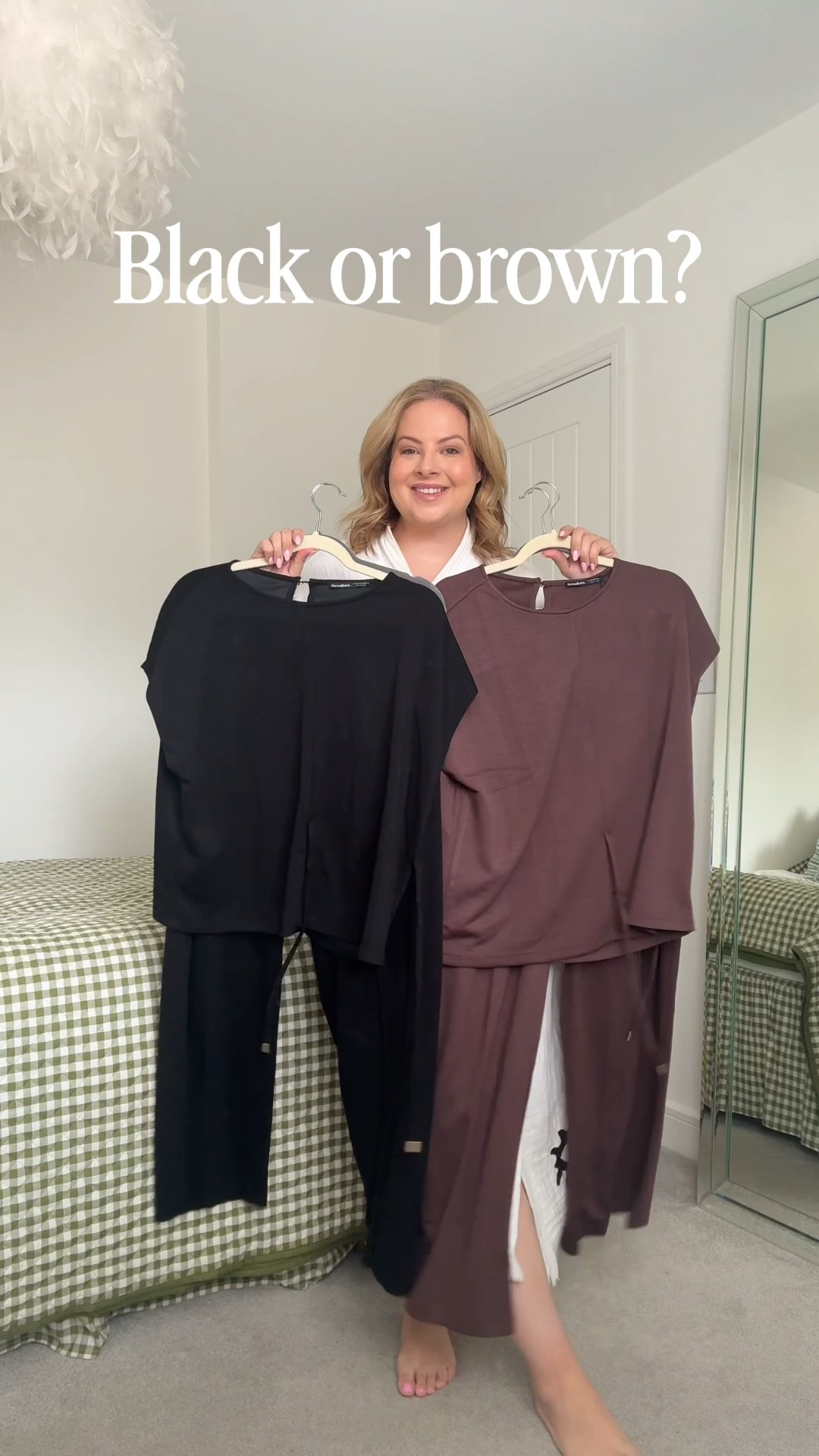 I’m wearing a size L in both 🖤🤎

#LTKsummer #LTKmidsize