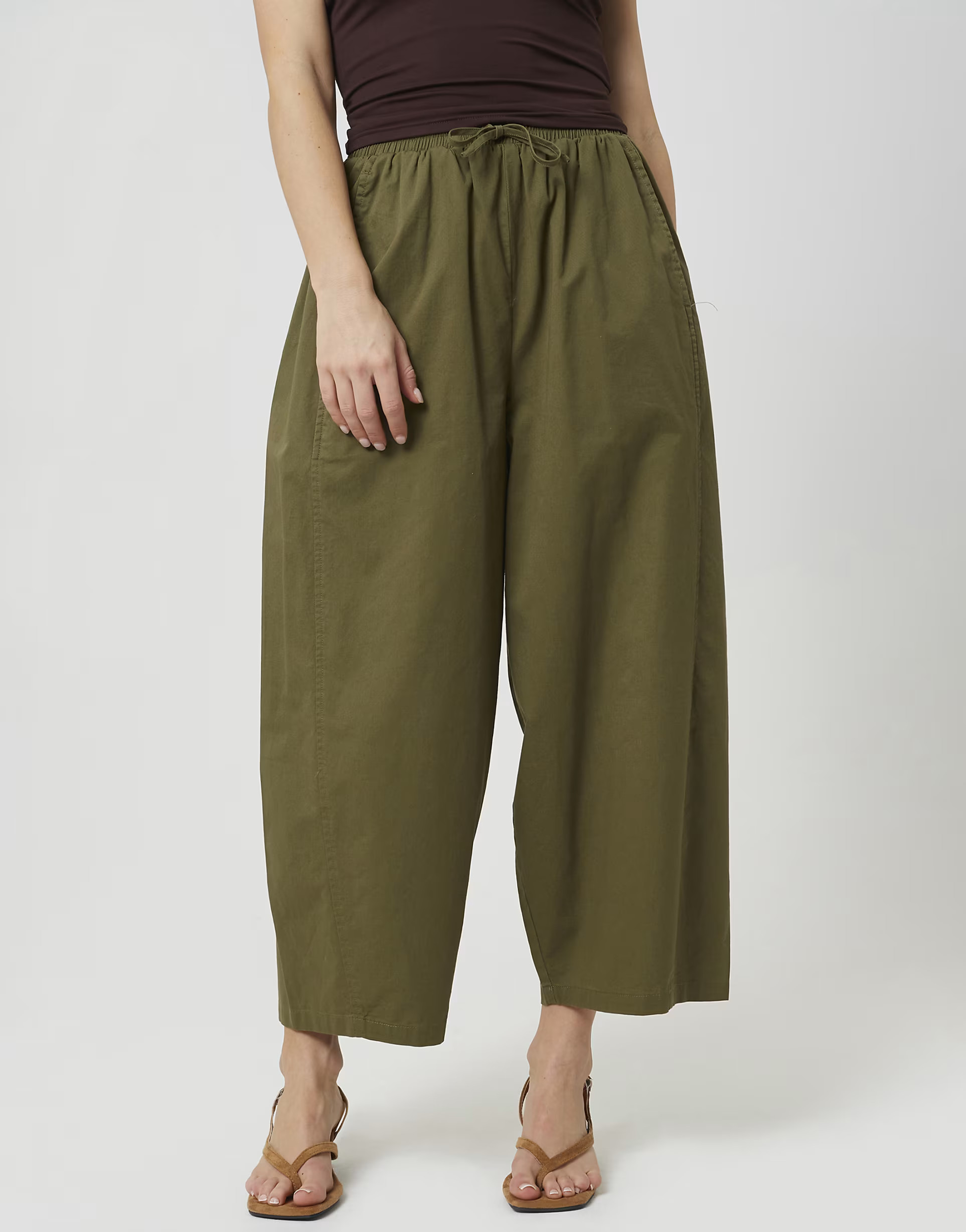 Brave Soul Baumwollhose mit Ballonbein in Khaki | ASOS (Global)