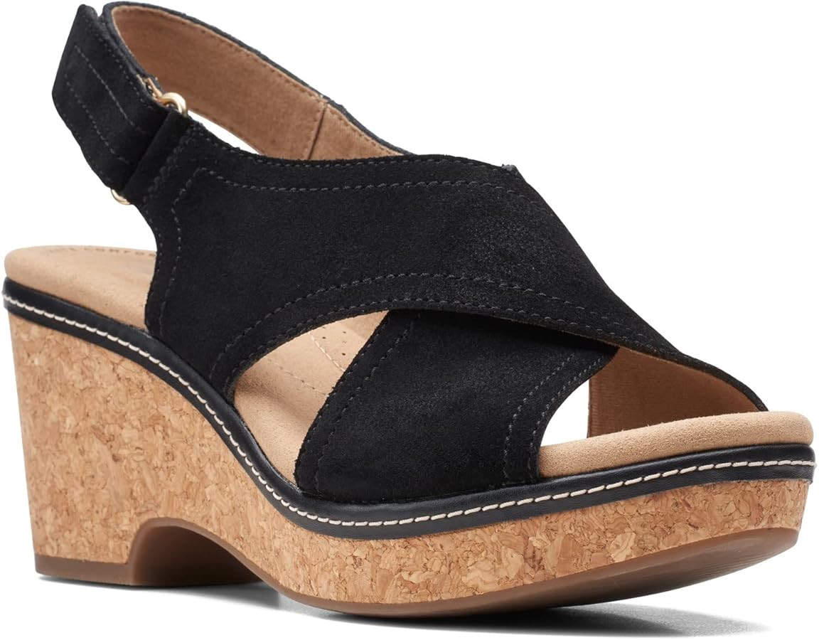Clarks Women's Wedge Sandal | Amazon (US)
