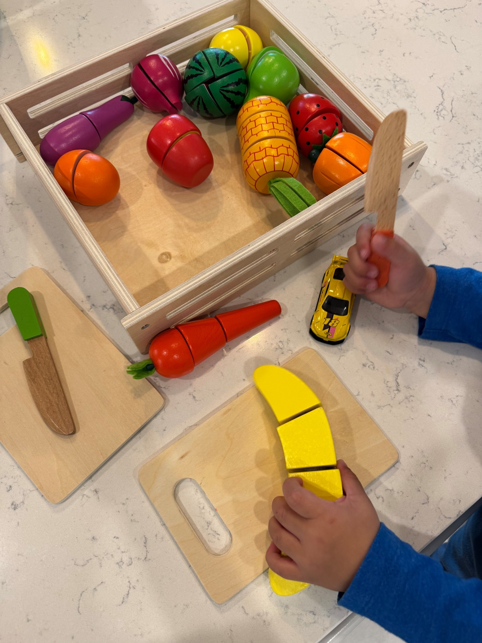 Little helper in the kitchen, this will keep them entertained and engaged in the kitchen 🤩

#LTKKids #LTKGiftGuide #LTKSaleAlert
