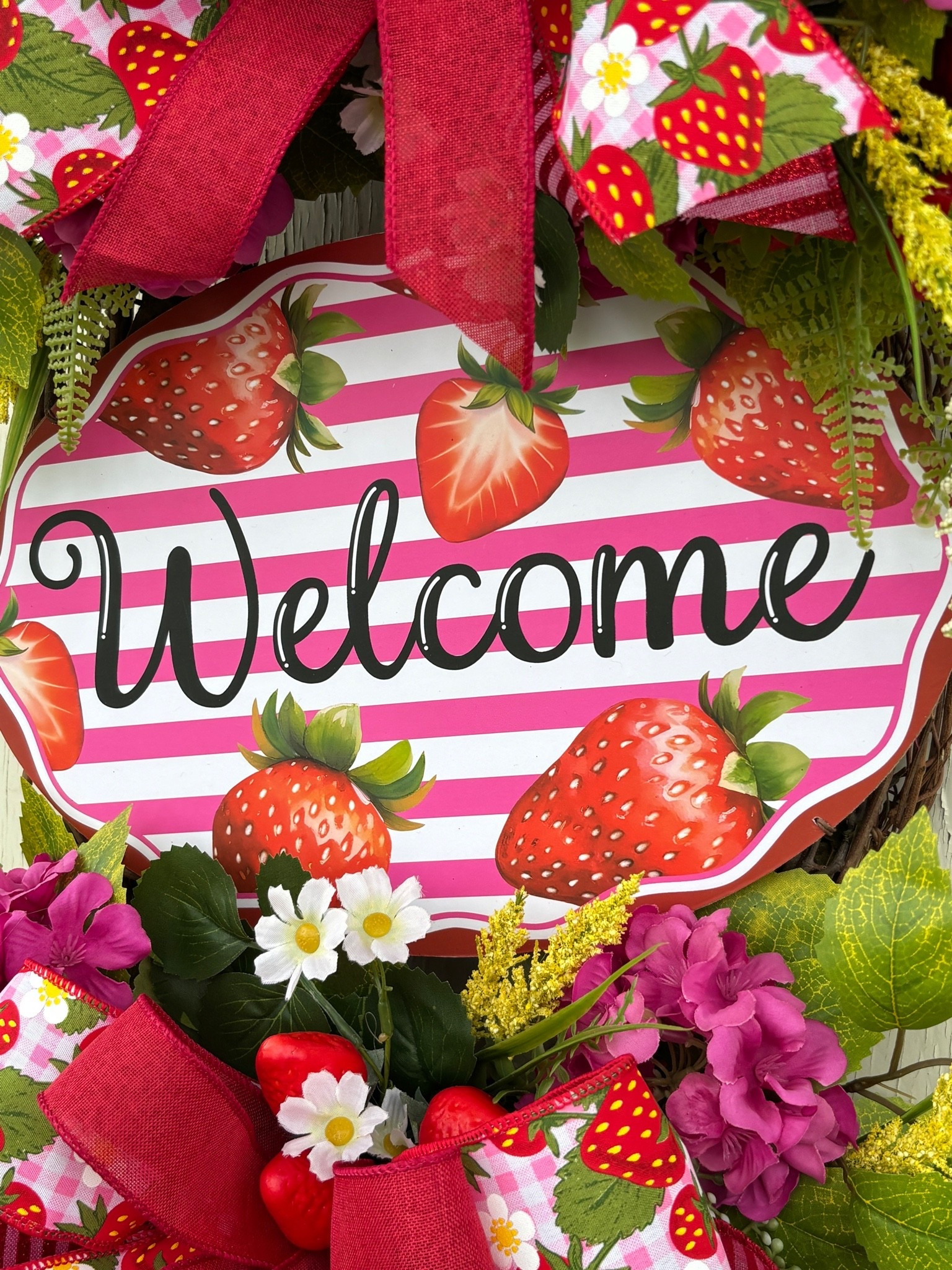 Welcome Wooden strawberry sign 13”x9”

#LTKSeasonal #LTKHome #LTKU
