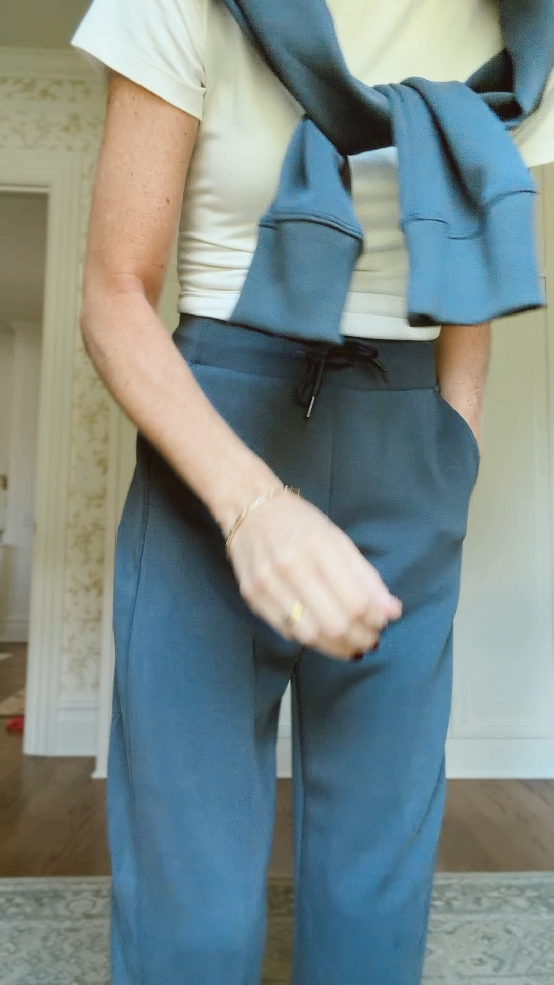 Xs in pants but would prefer small 
Xs in pullover 
S in tee