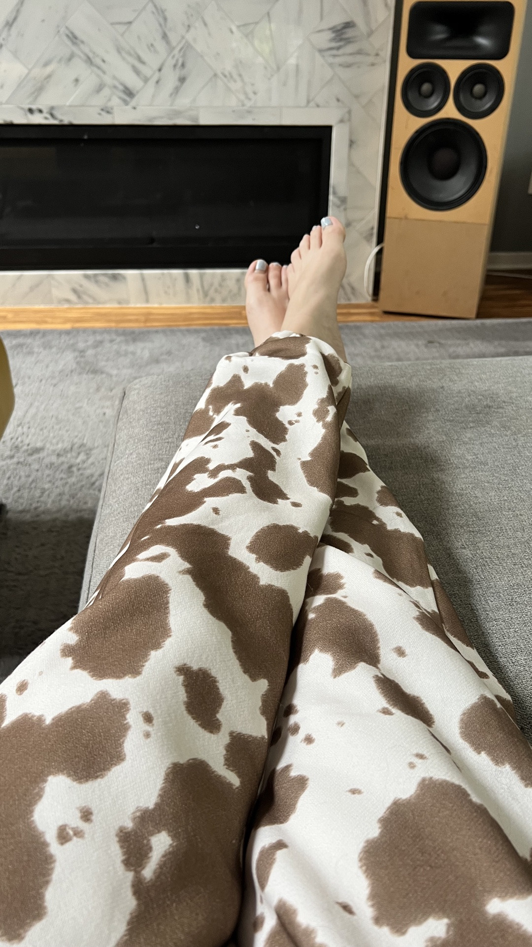 Comfrt isn’t just something you wear, it’s something you feel! 

Whether I’m catching a flight, heading on a roadtrip, or winding down down after a day of exploring, my Comfrt set is always the first thing I reach for. Super soft, cozy, and made for adventures (and lazy days too). 

If you’ve been thinking about ordering something from @Comfrt consider this your sign. You won’t want to take them off or leave without them for your next trip. 

✨ use the link 👇🏻 to get 15% off 
Http://comfrt.com/ASHLEY5274

#comfrt #backtoschool #falldealsforyou #travel #ad

#LTKTravel #LTKSaleAlert #LTKselfcare