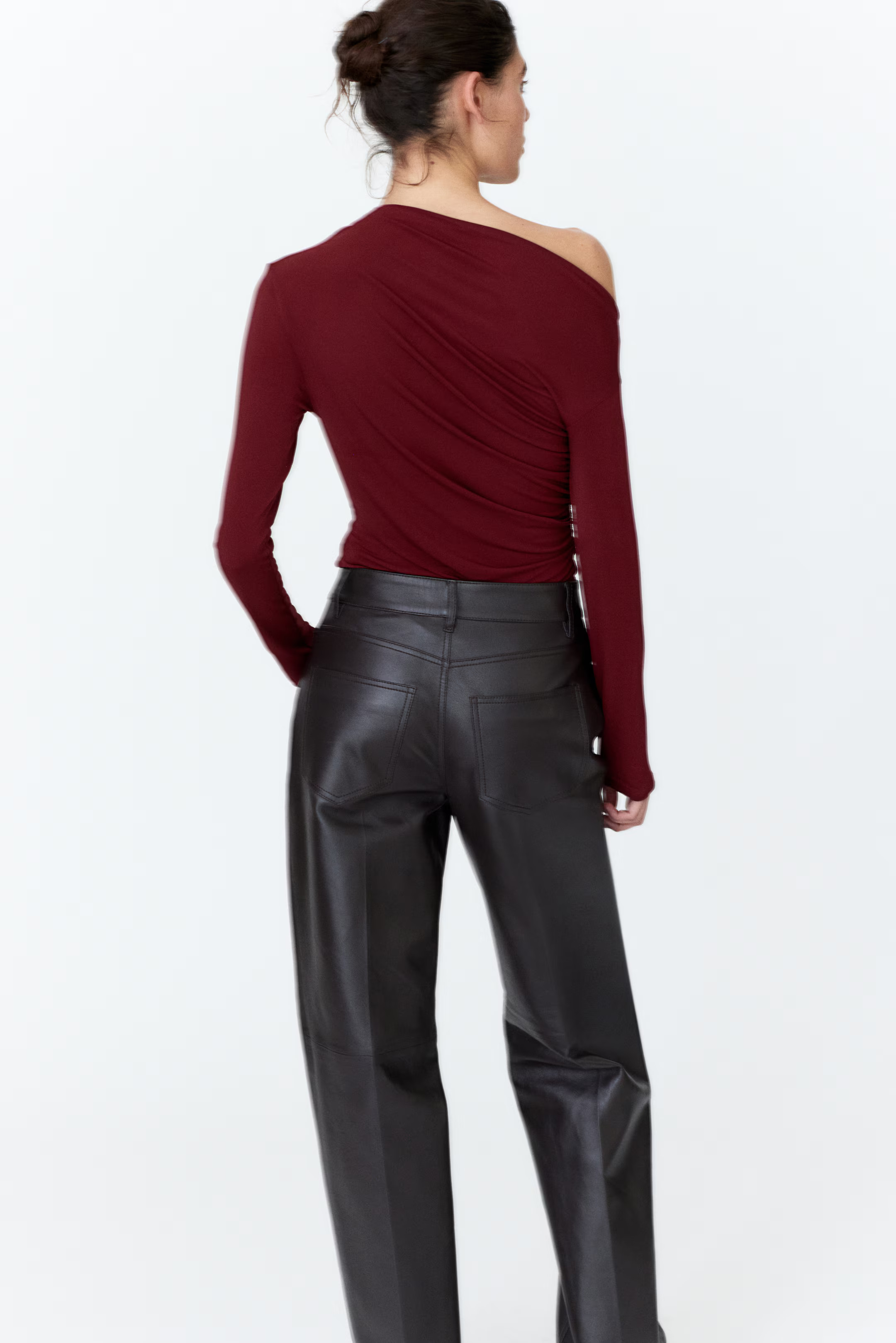 Asymmetrische top - Donkerrood - DAMES | H&M NL | H&M (DE, AT, CH, NL, FI)