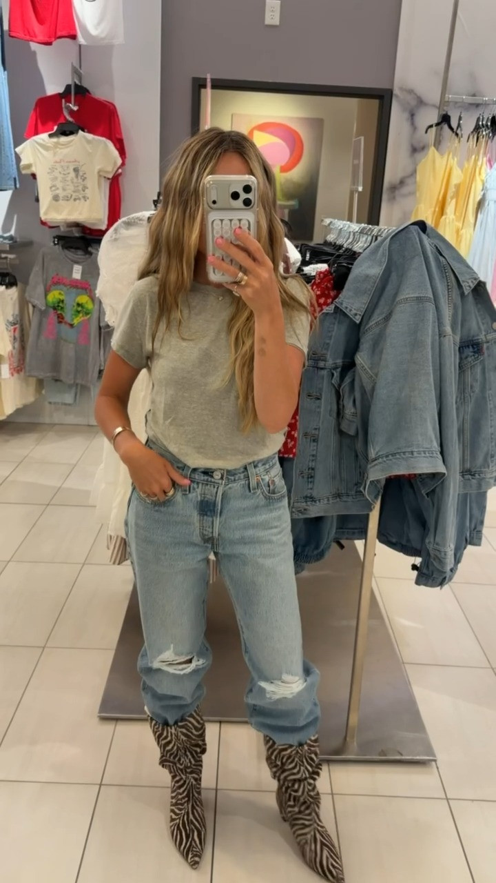 Nsale, Nordstrom sale, anniversary sale, outfit inspo, summer sale, petite fashion, jeans, denim, summer top, petite jeans

#LTKootd #LTKSaleAlert #LTKPetite