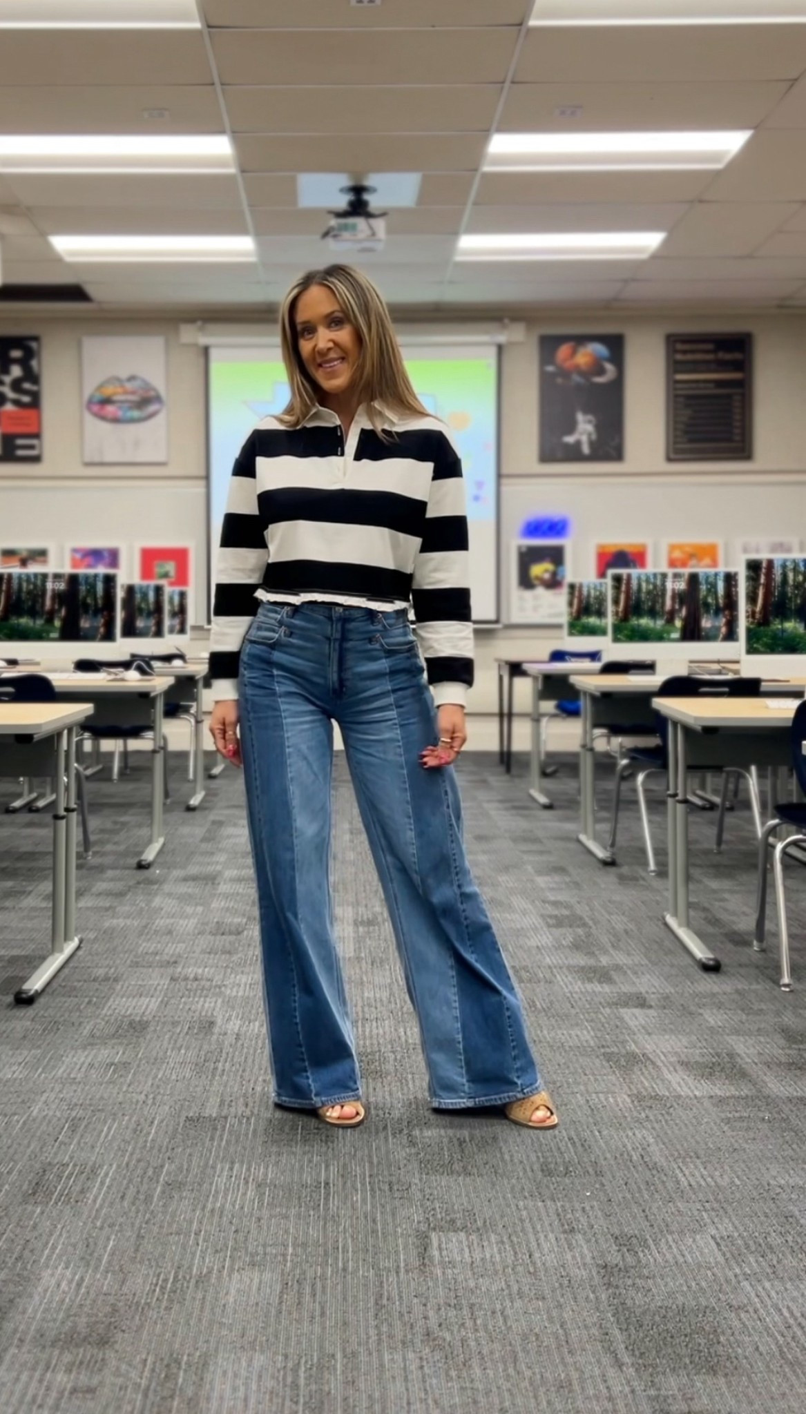 Teacher outfit inspo! Top is $29 and these jeans are on sale for $29 too! 

#LTKWorkwear #LTKgrwm #LTKootd