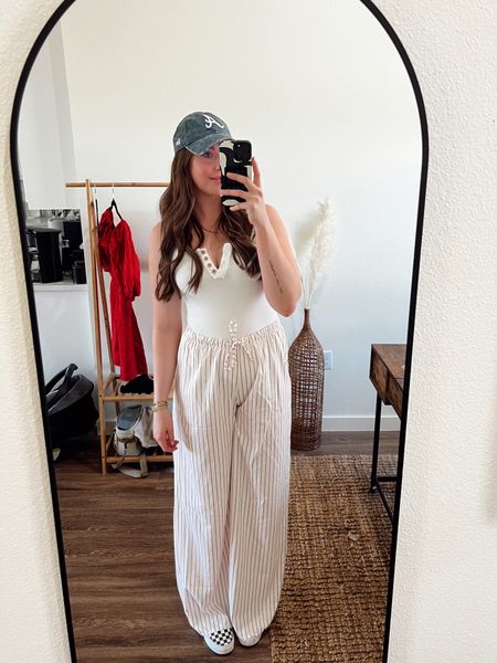 Tall girl wide leg pants! 35”-36” inseam!


Tall. Tall girl. Tall women fashion. Tall women. Tall fashion. Tall pants. Tall jeans. Tall girl fashion.

#LTKfindsunder50