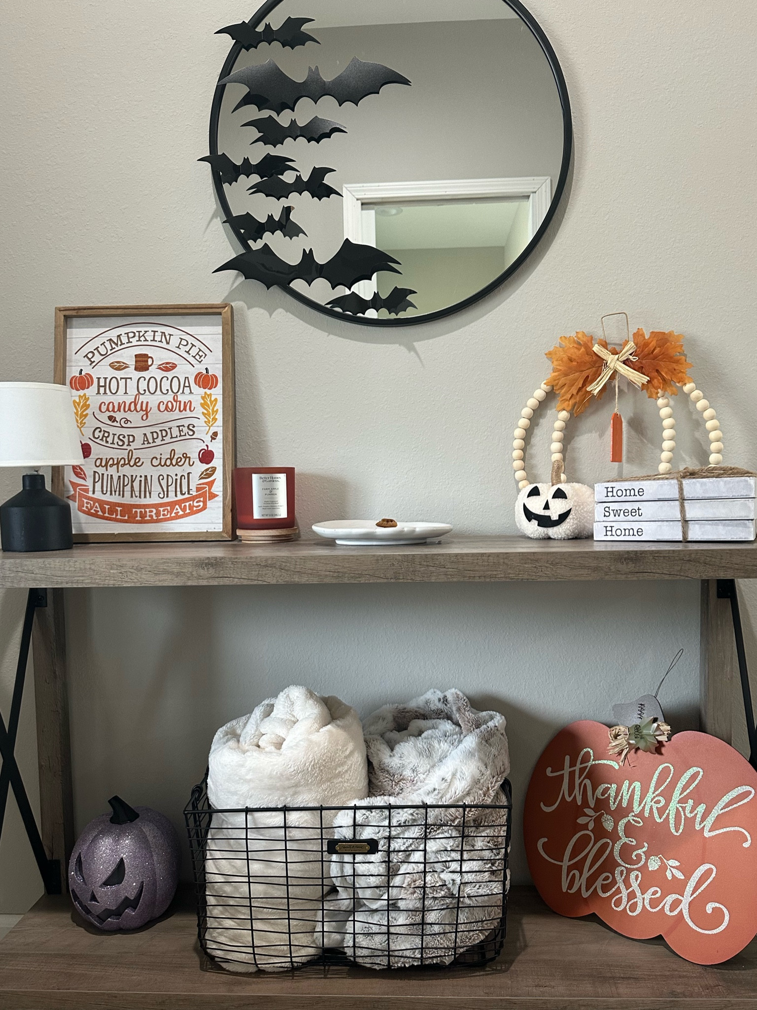 Halloween decorations for entry table #halloween #halloweendecor 

#LTKStyleTip