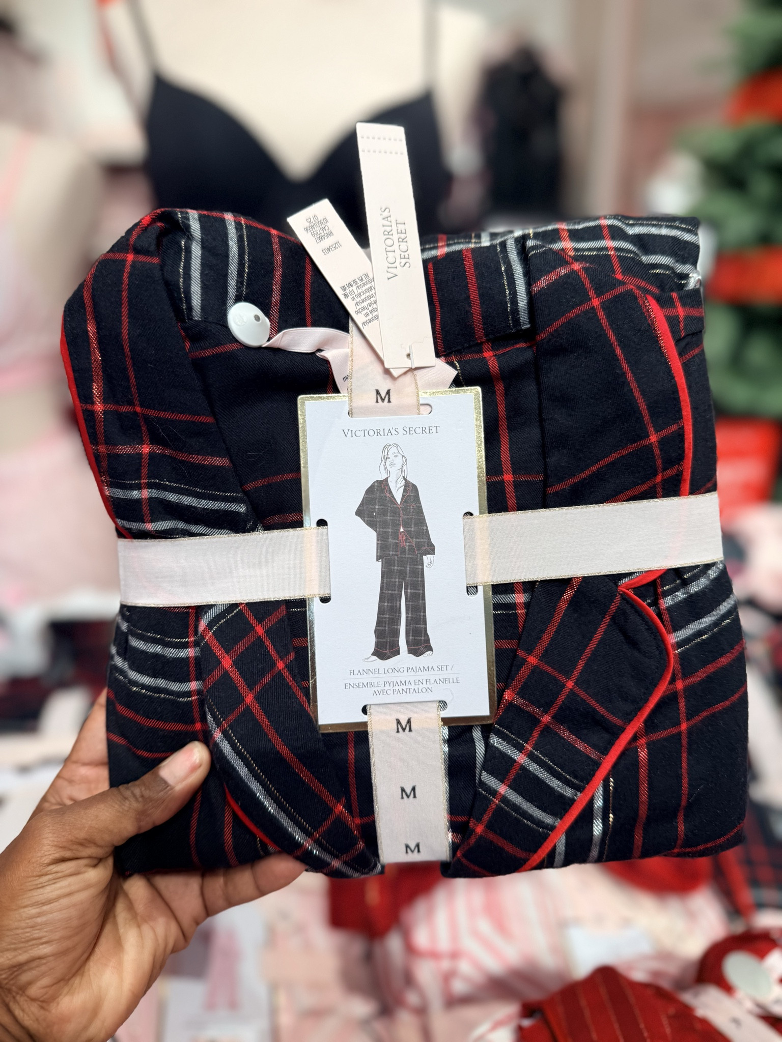 Still need Christmas pajamas?
These last-minute pajama picks are festive, cozy, and ready just in time 🎅🏽🎄
Linked on my LTK!

#ShoppingWithPriiincesss #Atlantamom #Atlantabloggers #Atlantablogger #AtlantaCreator #Atlantacontentcreators #Atlantacontentcreator #christmaspajamas #lastminutechristmas #holidaypjs #festivevibes

#LTKGiftGuide #LTKSaleAlert #LTKHoliday