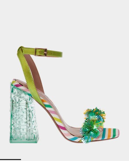 Betsey Johnson summer sandals


#LTKshoecrush #LTKGiftGuide #LTKstyletip