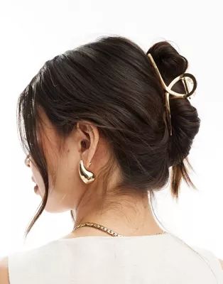 & Other Stories hair claw clip in gold | ASOS (Global)