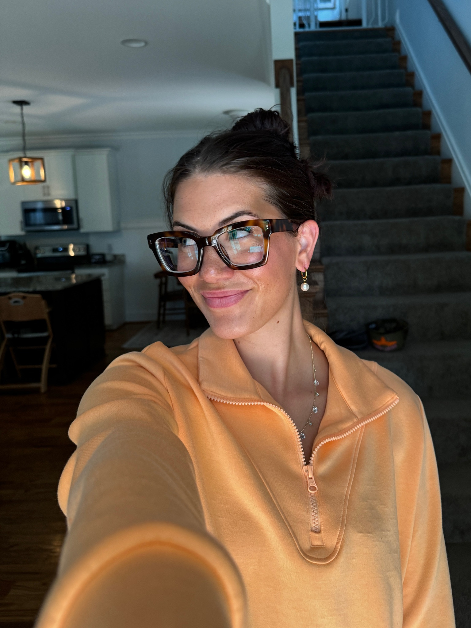 My new glasses arrived! I wanted to switch it up and try the thick trend- and I’m kinda loving it?! This  chunky cat eye frame is from Warby Parker! This is the Sonia in color Oak Barrel! 