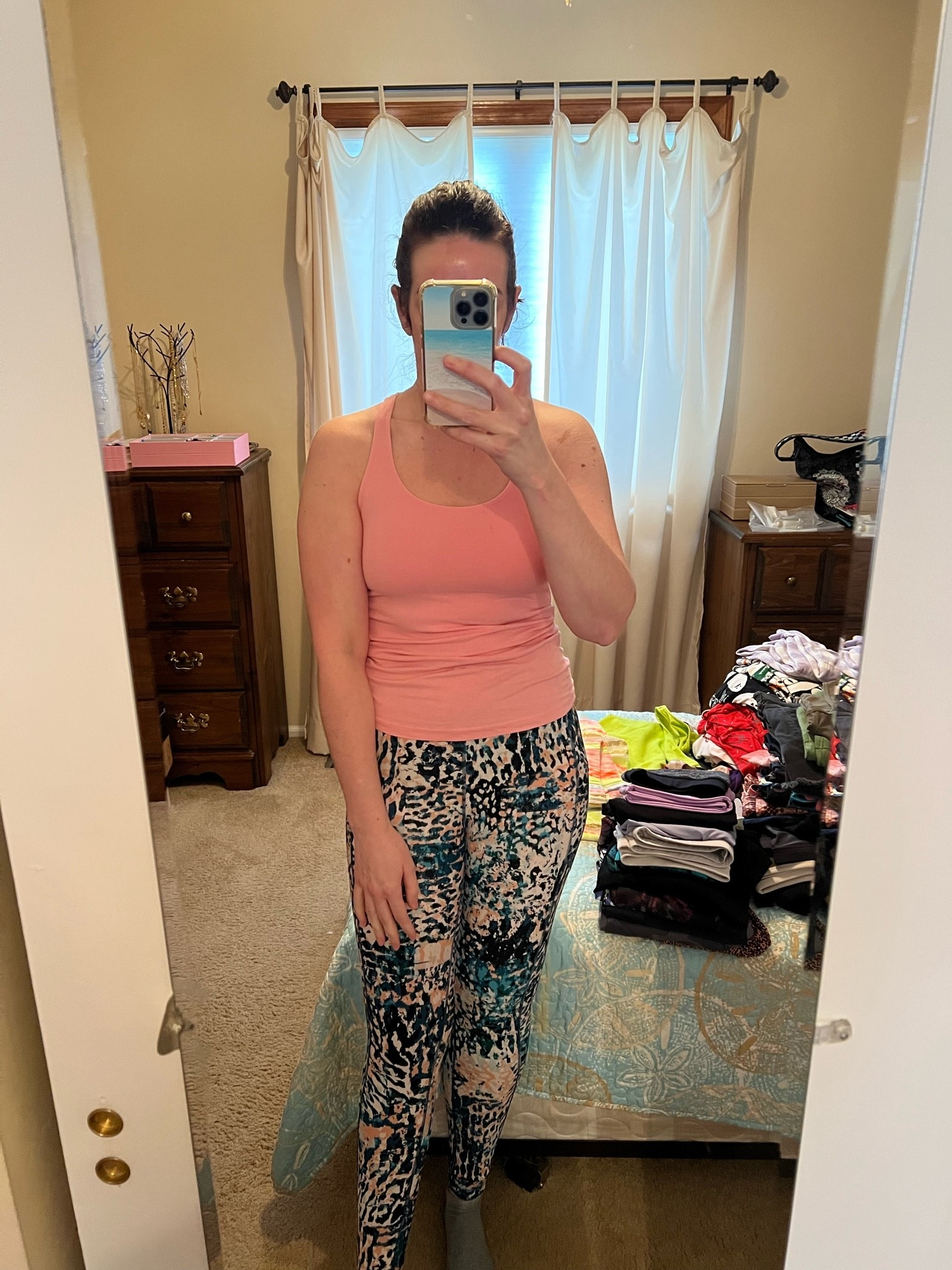 Pink workout top (m). Animal print turquoise workout leggings (s). #workouttop #pinktop #leggings #workoutleggings #animalprintleggings #activewear #fitnessgear

#LTKfitnessgoals #LTKActive #LTKootd
