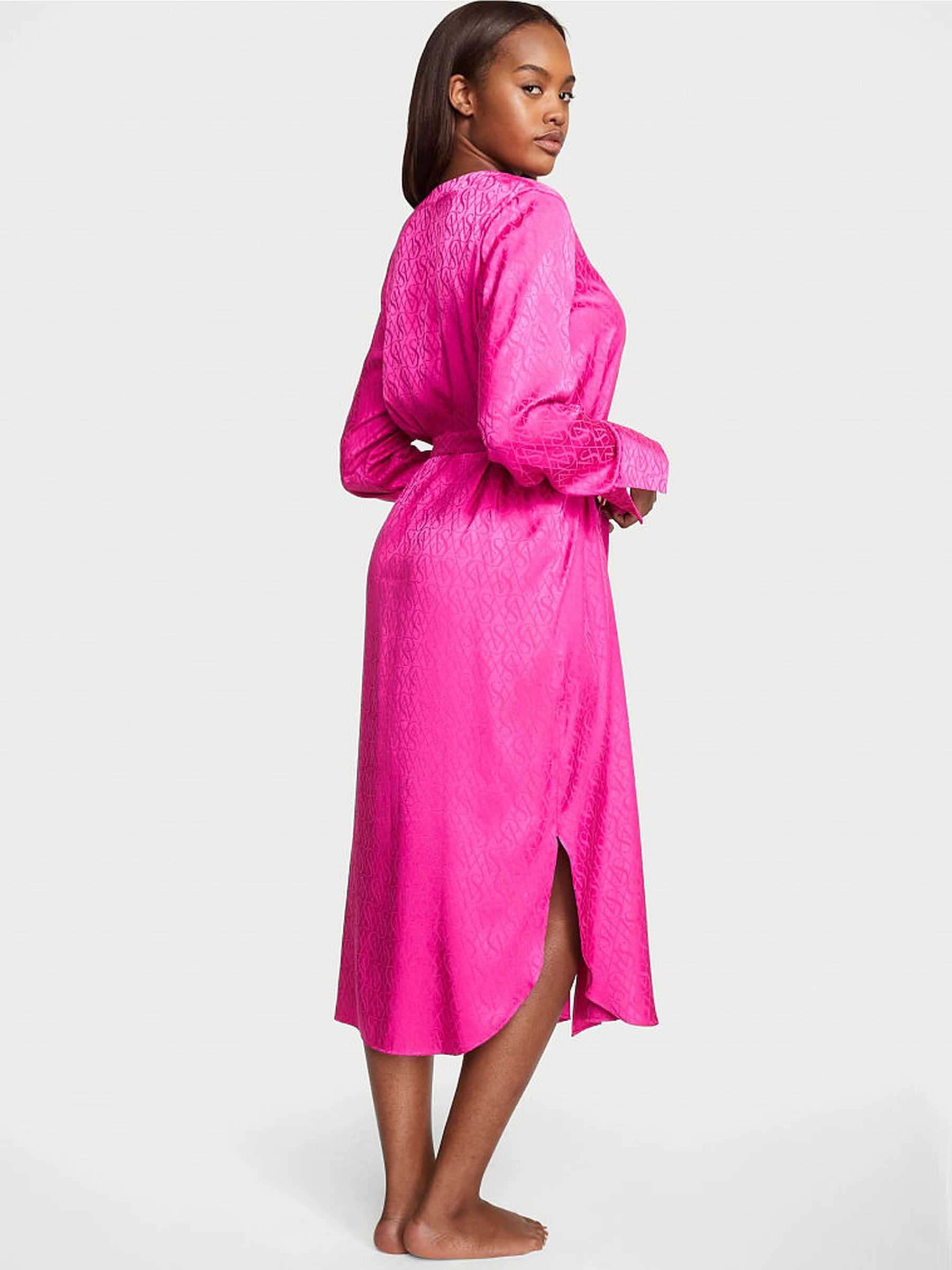 Fuchsia Frenzy Pink Logo Icon Maxi Robe | Victoria's Secret UK | Victoria's Secret UK
