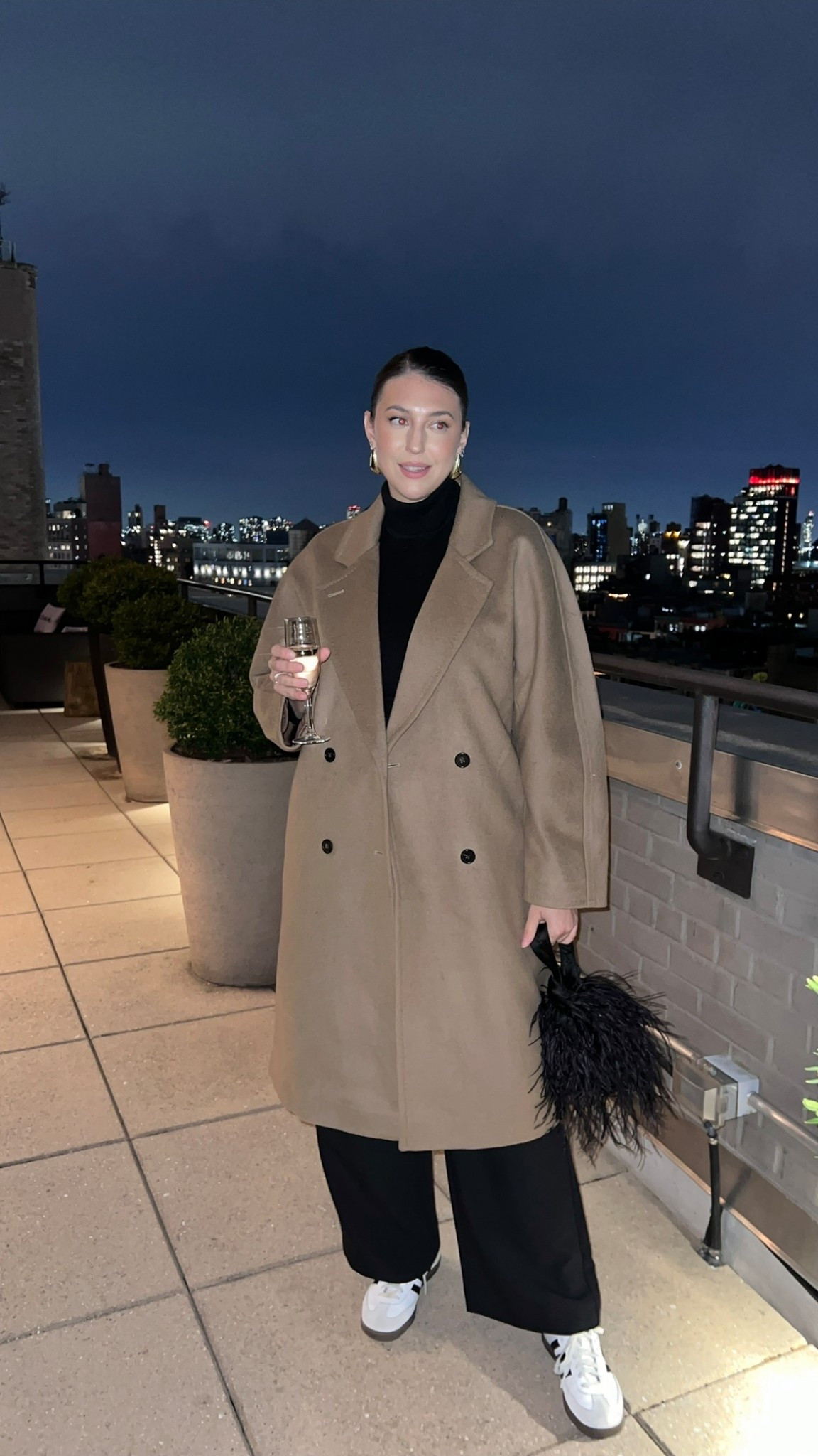 NYC casual winter outfit idea with quince coat wearing the wool blend style size L 


Casual outfit / winter outfit / size 10 fashion | size 10 | Tall girl outfit | tall girl fashion | midsize fashion size 10 | midsize | tall fashion | tall women | 

#LTKTall #LTKSeasonal #LTKMidsize