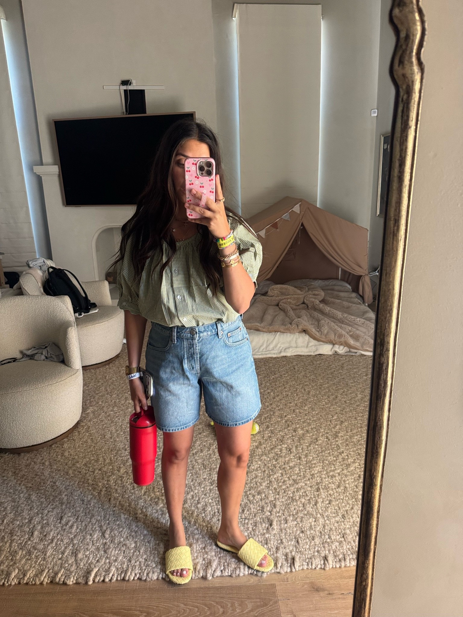This top is apart of the sweetest Amazon set! But I just paired it with jorts ⭐️

Set/top: medium
Shorts: 28 

Dressupbuttercup.com #dressupbuttercup #dederaad

#LTKootd #LTKmomlife #LTKSeasonal