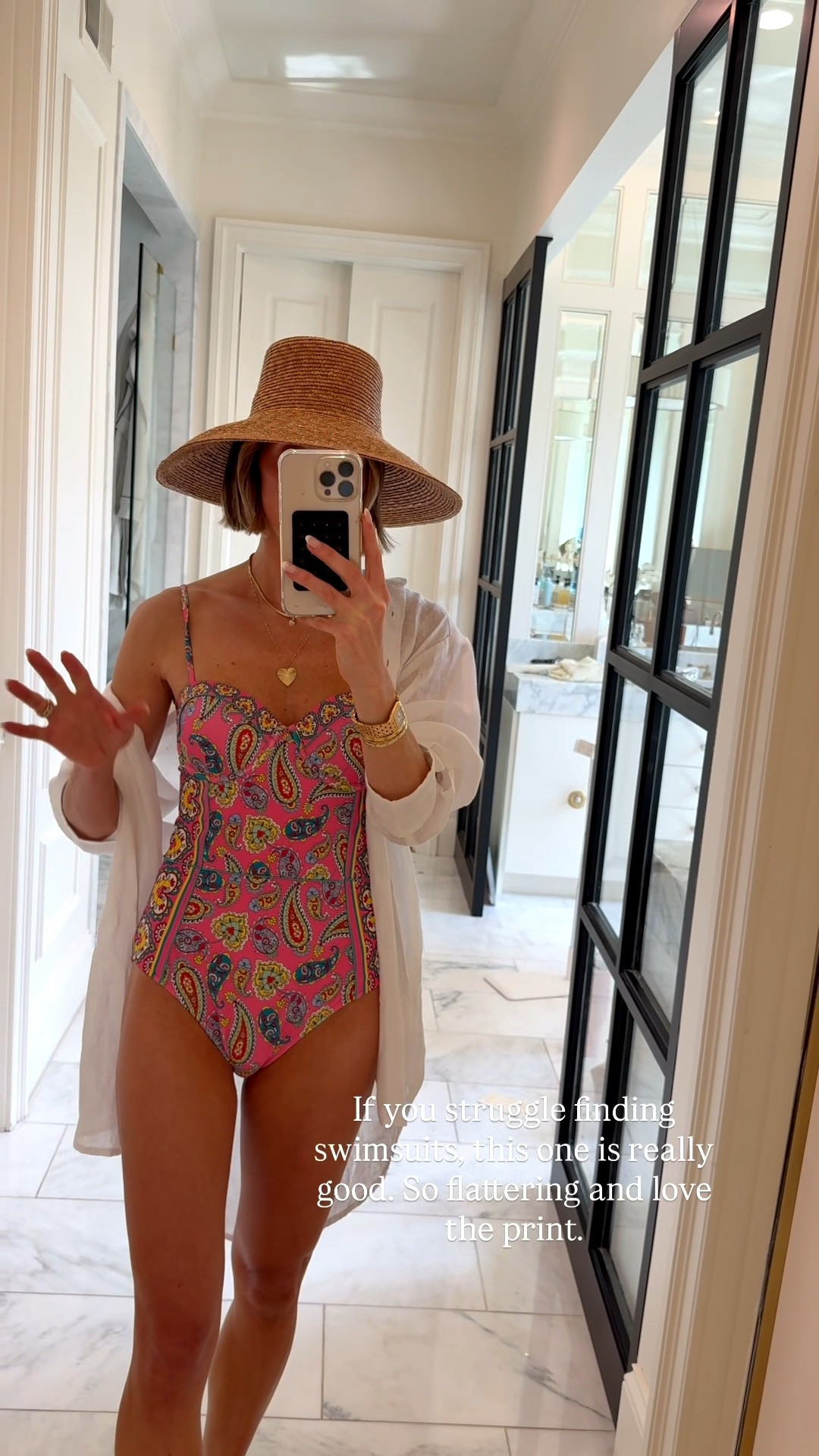 If you struggle finding swimsuits, this one is really good. So flattering and love the print. I'm wearing size 2
