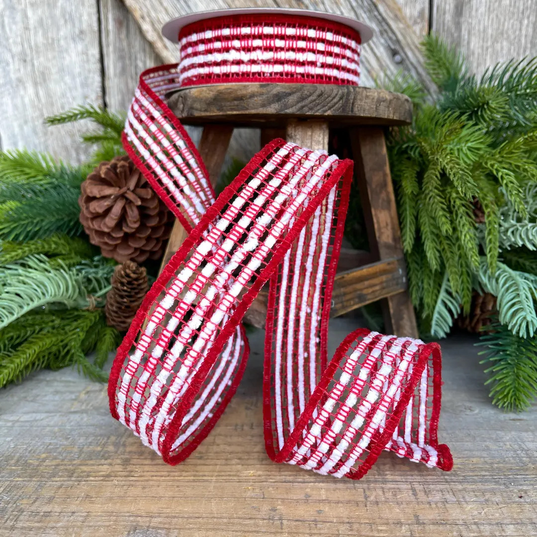 Farrisilk Santa Trellis Wired Ribbon: Red and White Christmas Decor, 1.375 X 10yds - Etsy | Etsy (US)