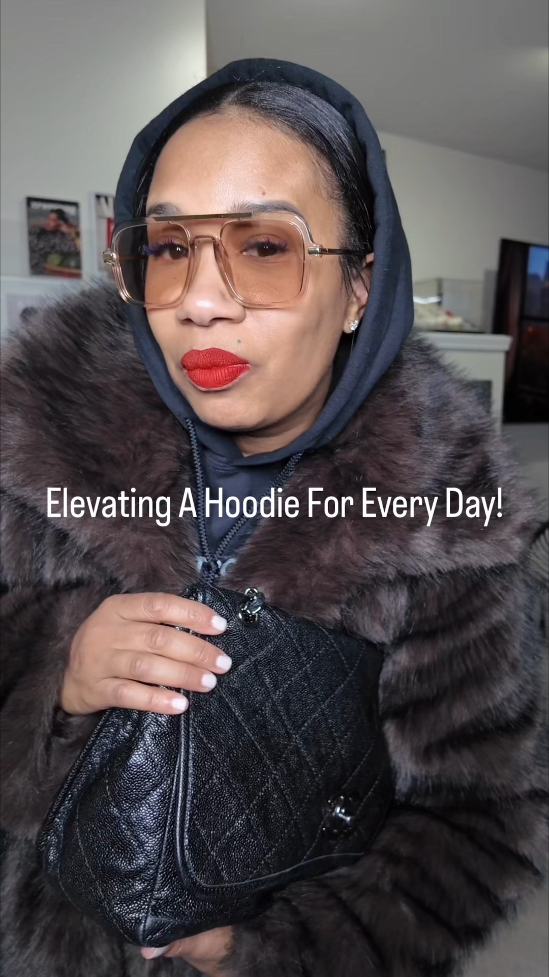 I reached for a hoodie because I wanted edge, not ease.
When it’s styled with intention, it carries the entire look. 💋


#LTKWorkwear #LTKOver40 #LTKootd