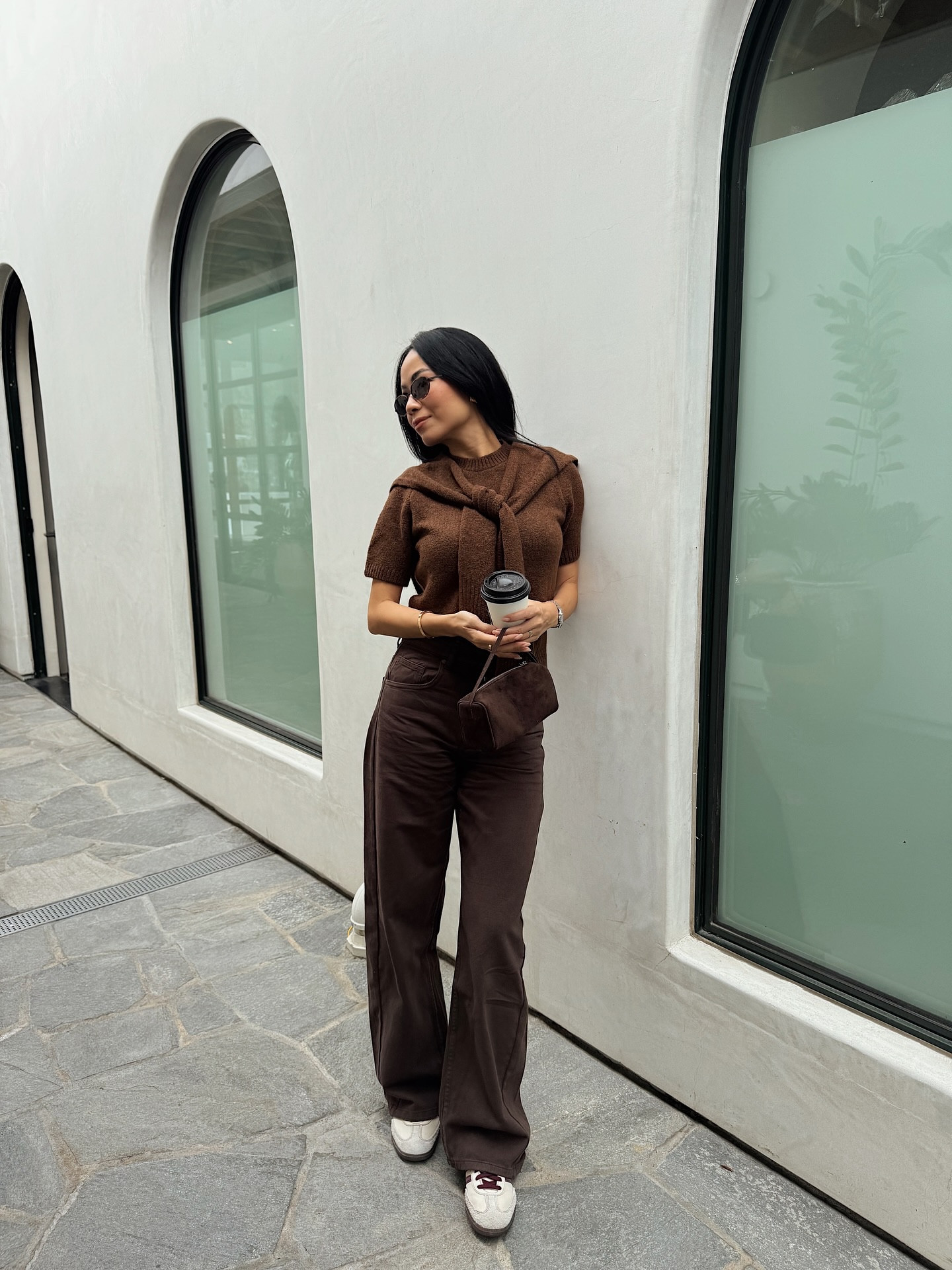 Brown monochrome kind of day 🤎 fall outfits 

.
.
.
.
#falltrends#falloutfits#monochromaticoutfit#allbrown#2025fashiontrends#nycfashion#outfitinspirations#chicoutfits#brownoutfit