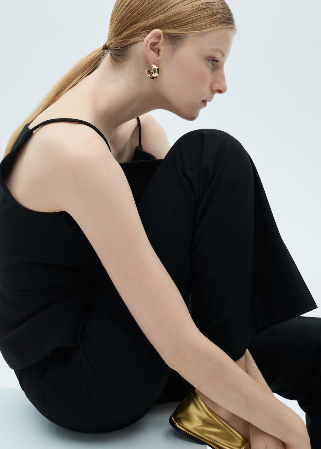 Volume hoop earrings - Woman | MANGO USA | MANGO (US)