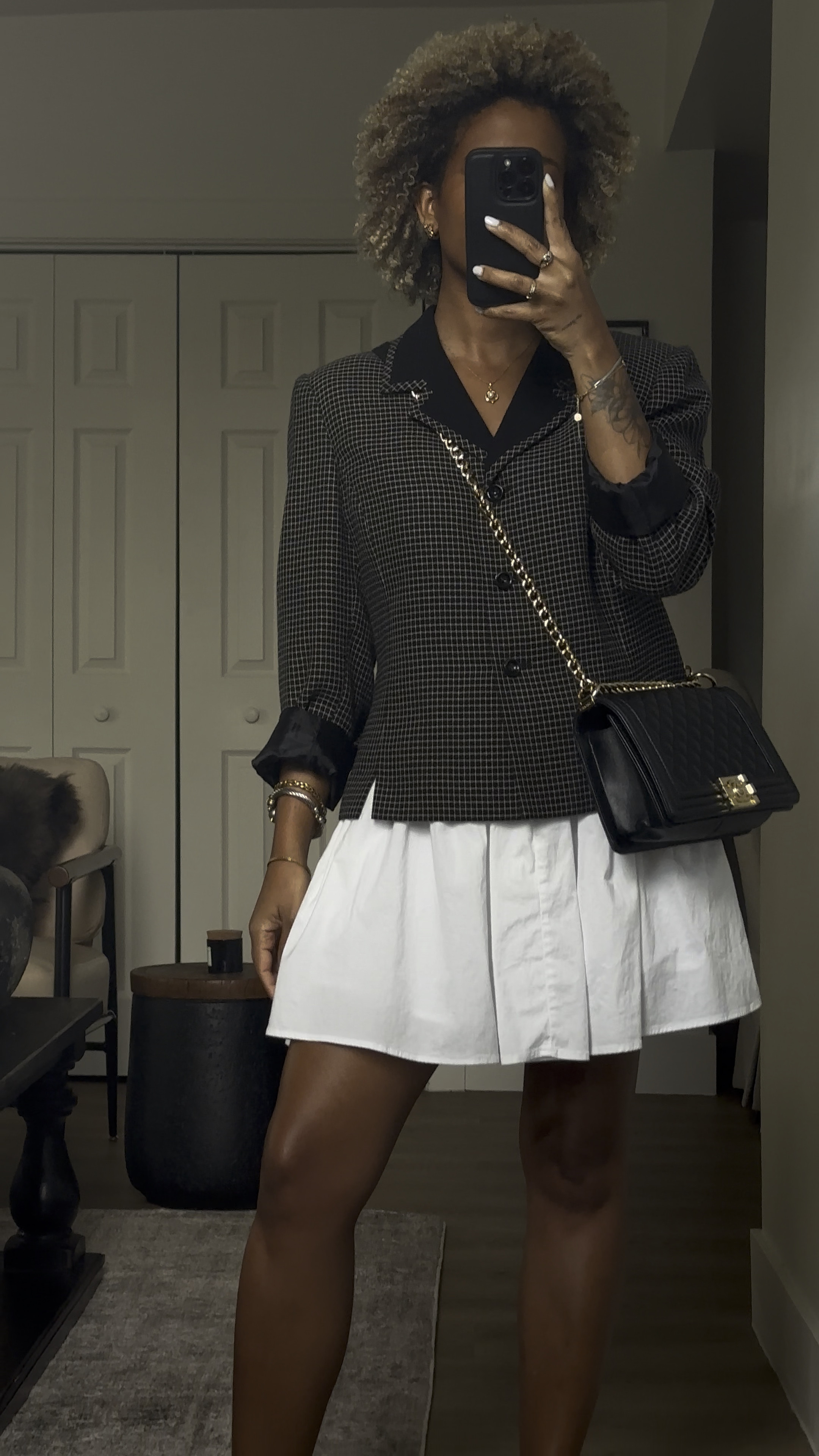 Love a classic look, and a statement blazer makes all the difference! #elegantstyle #graceful 

#LTKStyleTip #LTKSeasonal #LTKHoliday