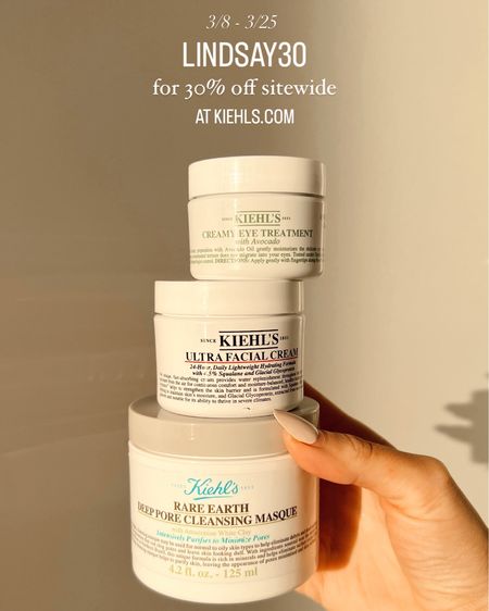 🚨 @kiehls Friends & Family is happening and it's 25% off sitewide BUT I was offered a code for 30% off that you can use sitewide!!! LINDSAY30 