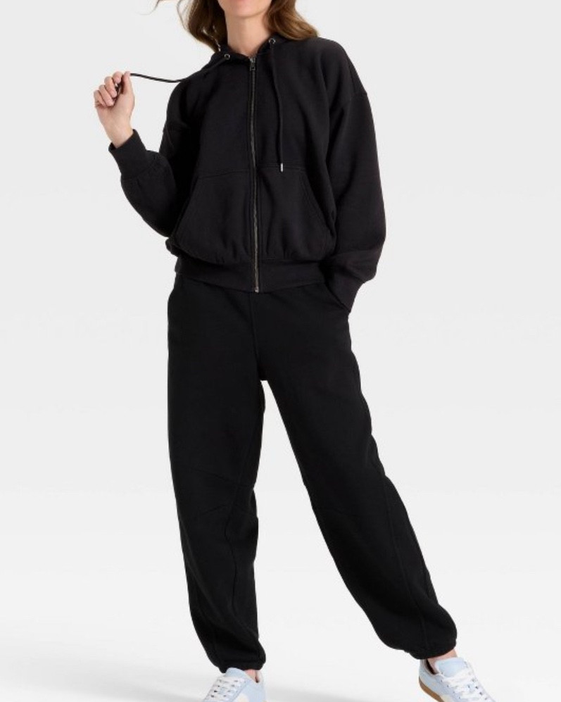 I wear this grey one all the time. So good and such a good price! 