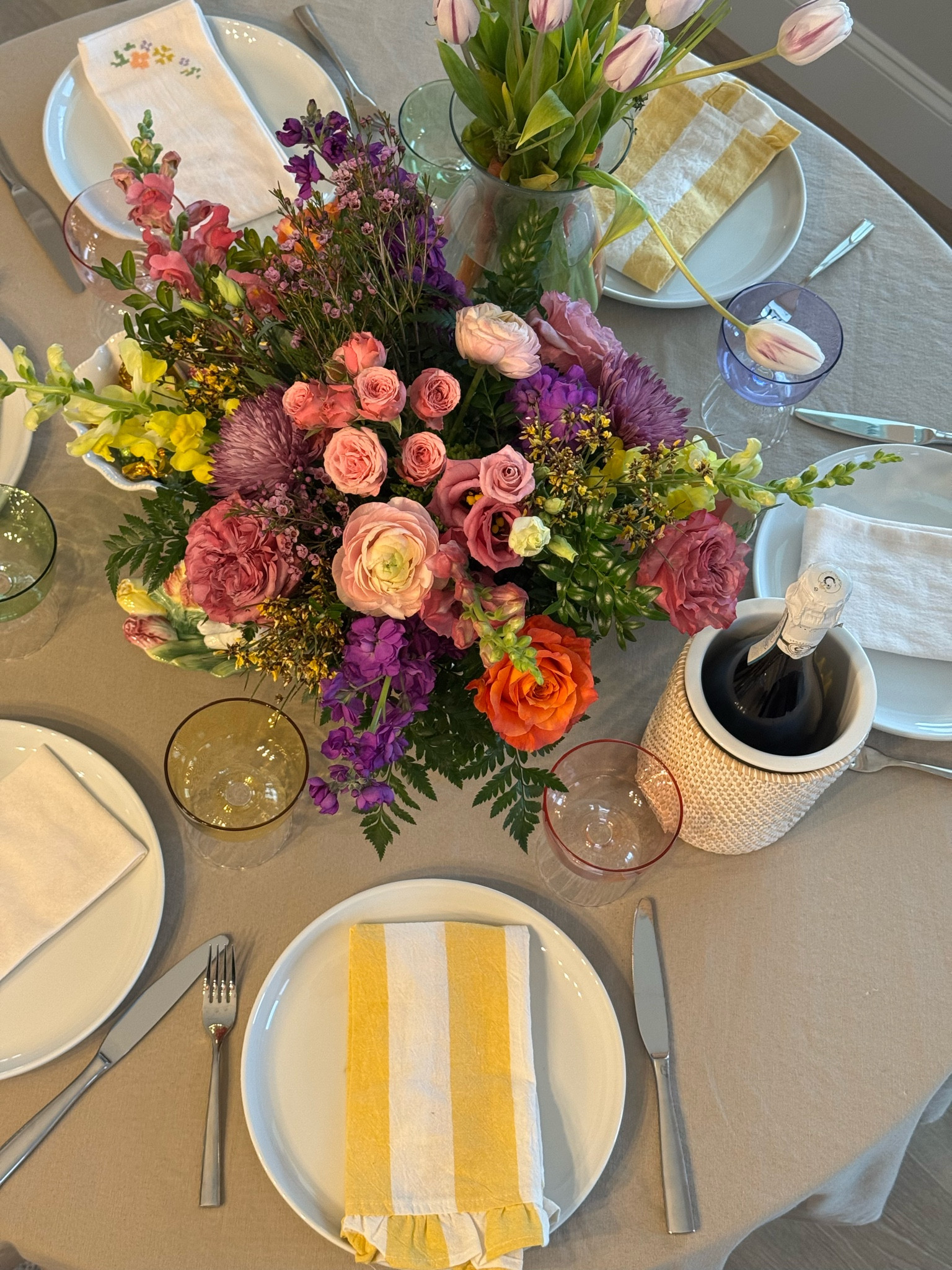 Easter tablescape inspiration 💐🐰🍽️

#LTKSeasonal