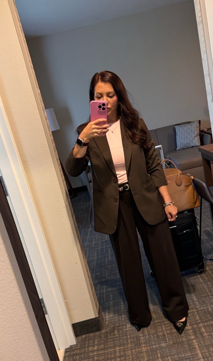 Espresso & blush pink for early fall 🤎🍂