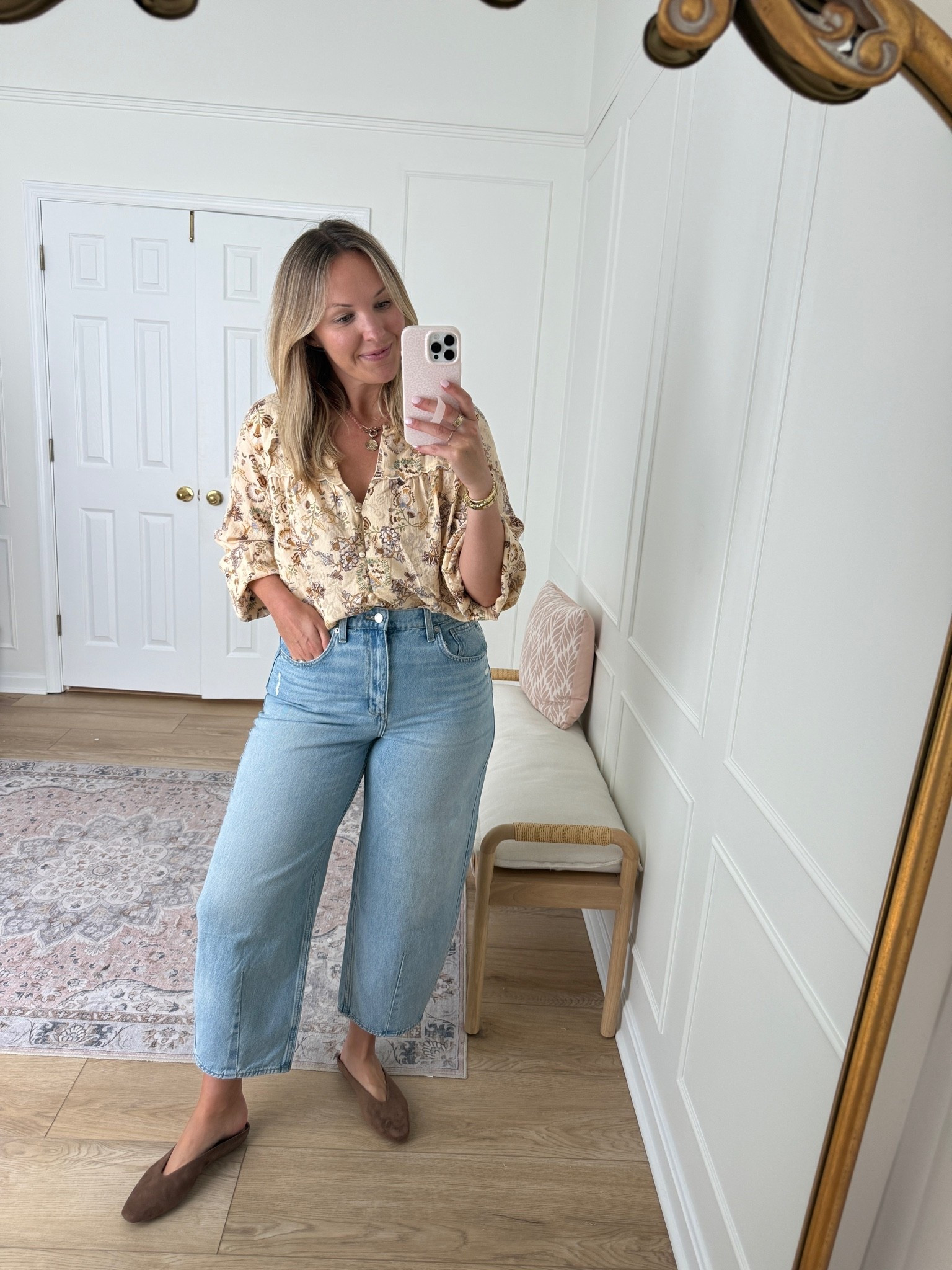 Casual fall outfit - weekend outfit! Wearing a size 10/large jeans and med top

#LTKSeasonal #LTKMidsize