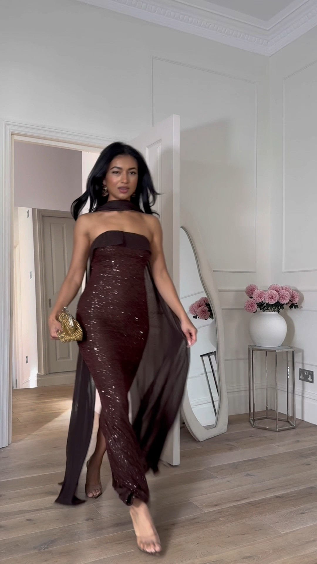 Fashion Nova did not come to play 🔥 Serving bold, snatched, night-out energy in every dress. Buy the whole cart — link in the caption! #FashionNova #NovaBabe #DressHaul #LTKStyle #PartyFits

https://www.fashionnova.com/pages/shared-cart/39265886470268:1,39299720609916:1,39296606011516:1,39298034991228:1

https://www.fashionnova.com/products/flirt-in-theory-satin-maxi-dress-chocolate

https://www.fashionnova.com/products/katarina-maxi-gown-dress-burgundy


#LTKpartywear #LTKdresses #LTKuk