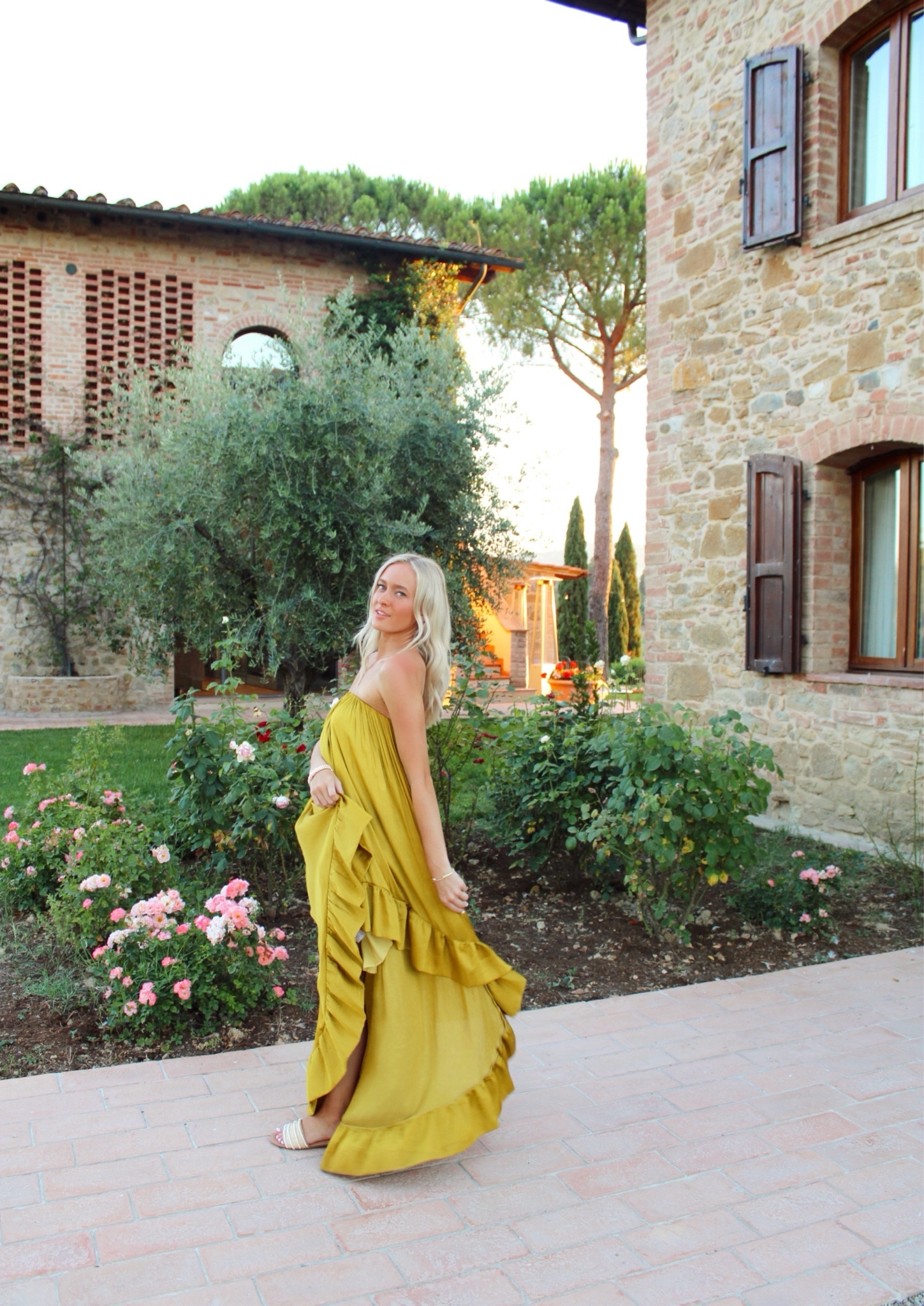 MY FAVORITE DRESS EVER !!!

I’ve never gotten so many compliments in my life! You NEED this dress! 👗 

Statement dress, statement dresses, statement look, ootd, elegant dress, Italian summer outfit, Italian summer dress, European outfit, European dress, Styles by Emma Linn, Emma Linn, ootd, what I wore, Italian ootd, European ootd, summer ootd

#LTKParties #LTKFindsUnder100 #LTKTravel