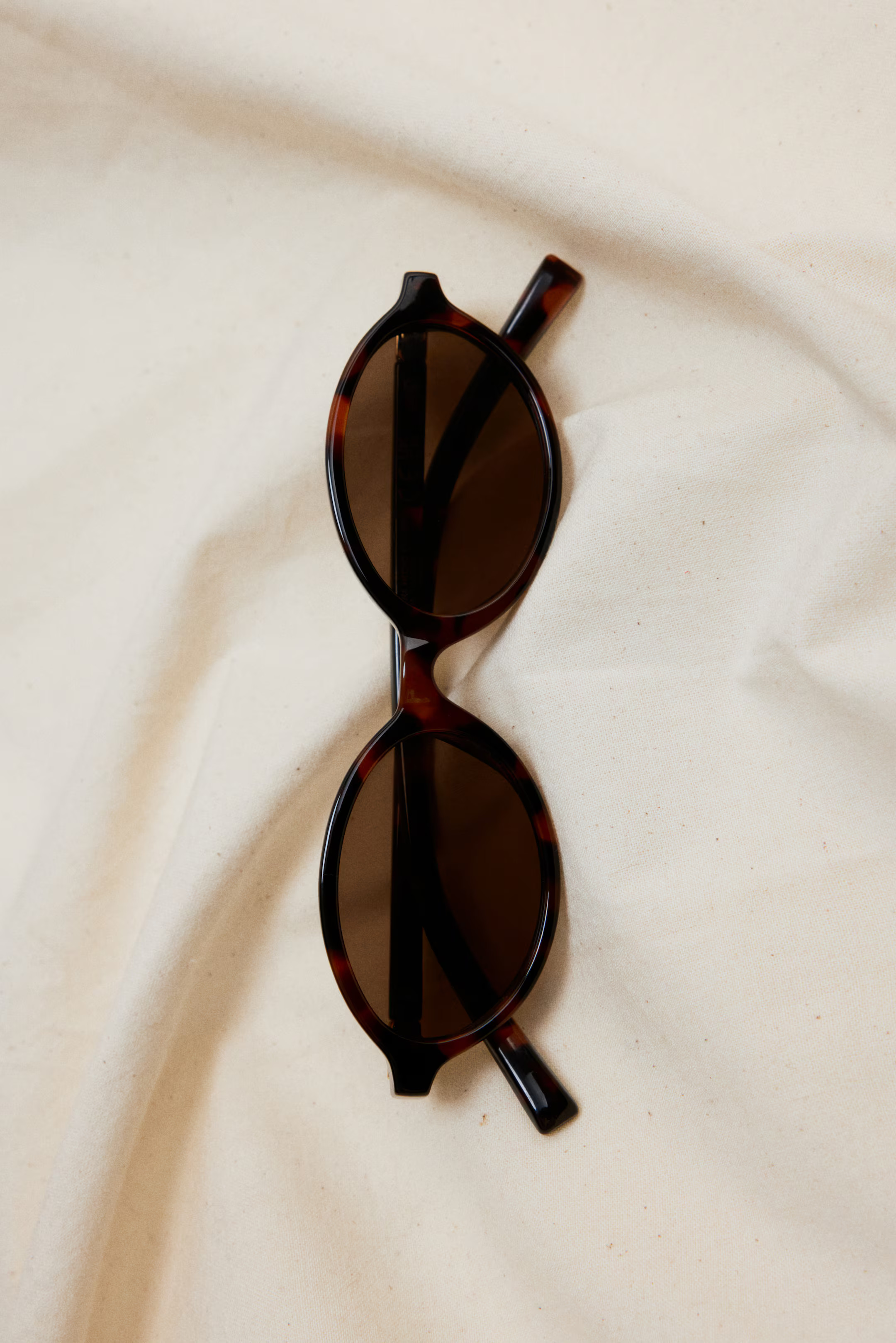 Oval sunglasses - Burgundy - Ladies | H&M GB | H&M (UK, MY, IN, SG, PH, TW, HK)