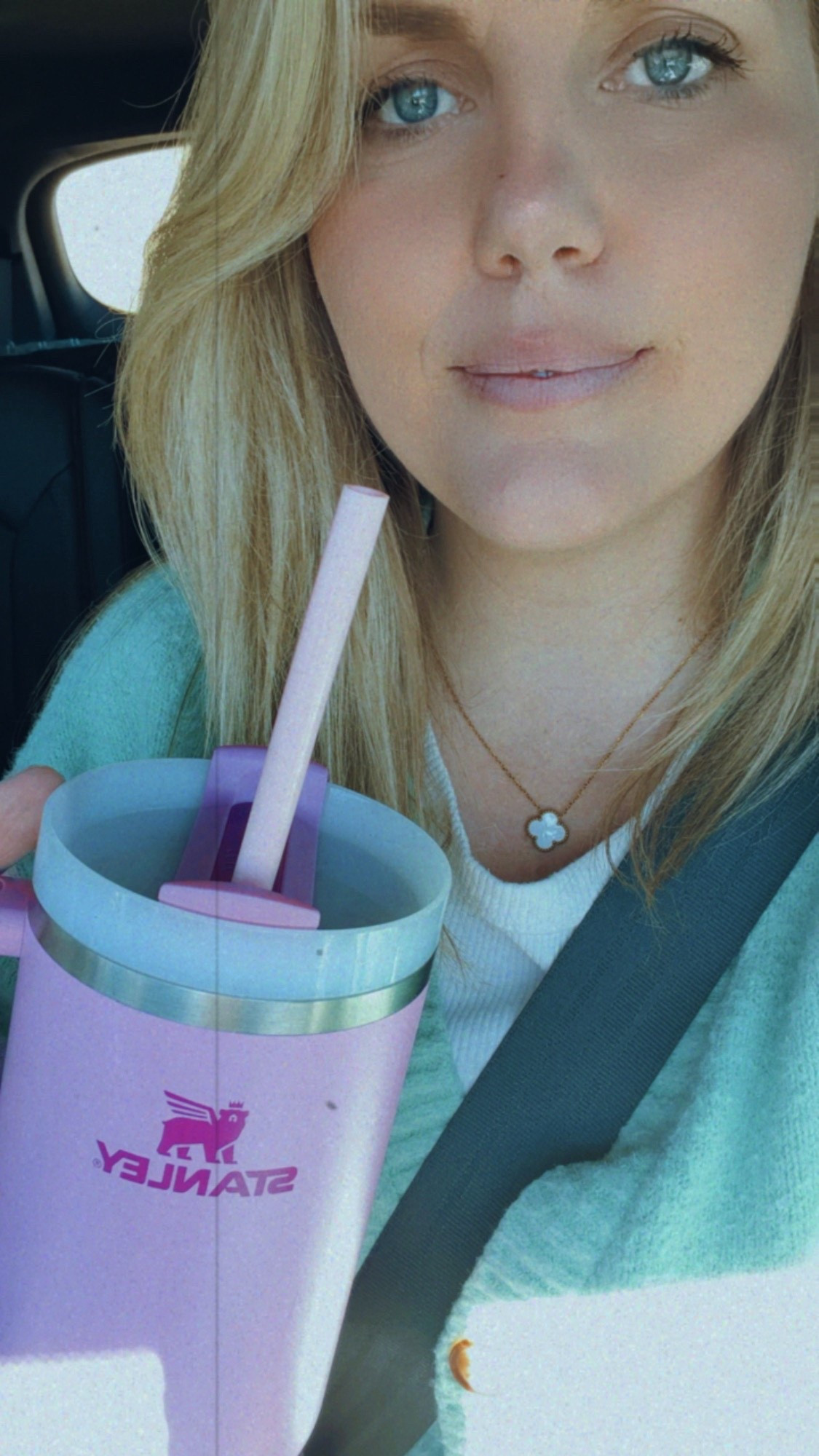 If you are a mom, you NEED silicon straws. I replaced all my plastic ones after hearing a horror story 💕💗