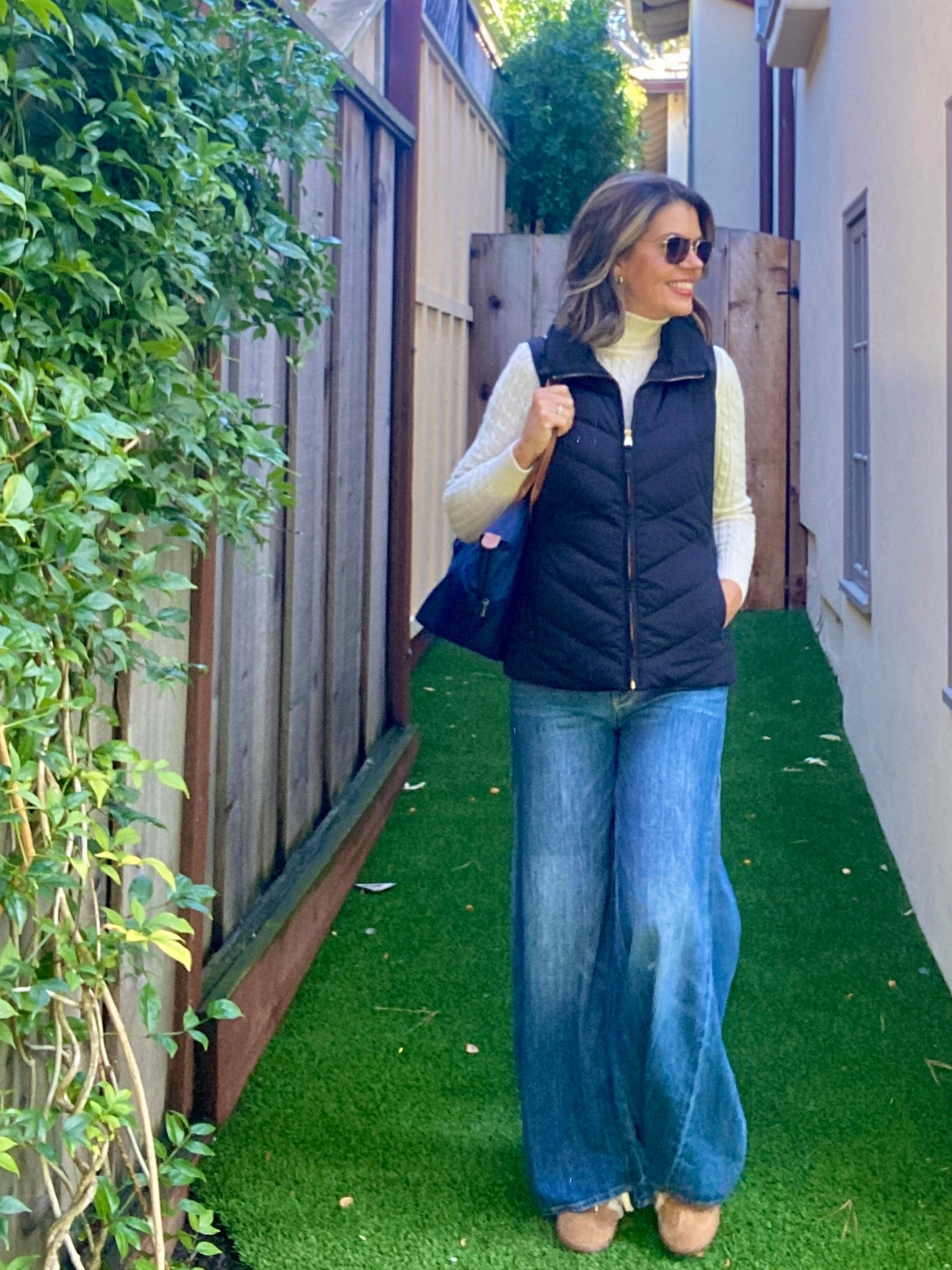 California Layers….

Flare jeans/Pilcro, baby cable turtleneck/SuperDry, puffer/ @Talbots , smeaker mules/ Back 70, reader sunnies 😎/ Caddis

Similar pieces linked ⬇️ 

#LTKOver40 #LTKSaleAlert #LTKootd
