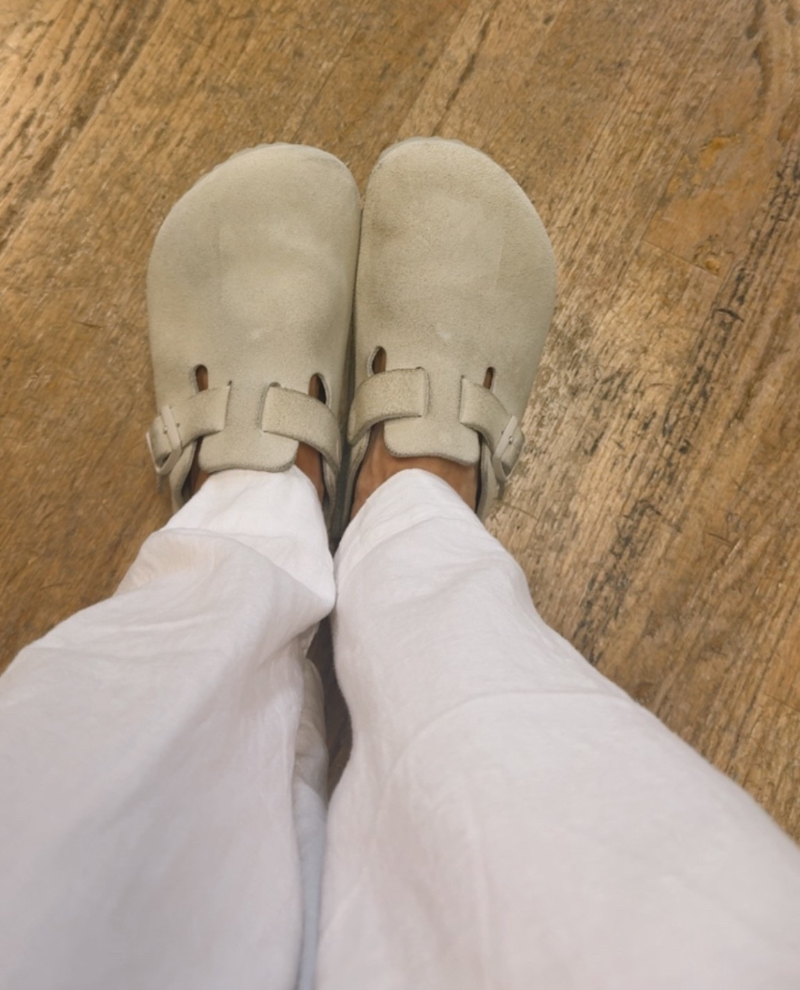 Birkenstock Boston Clogs 
#birkenstockclogs #birkbostonclogs 
#allwhitebirkclogs



#LTKgrwm #LTKootd #LTKOver40