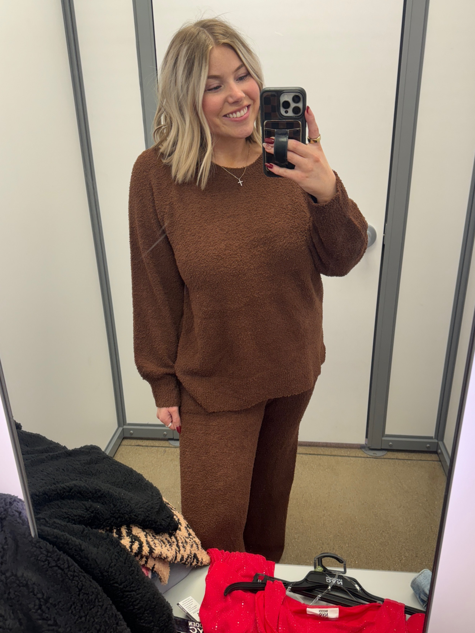 Cozy two piece from Walmart 🤎🐻

#LTKHoliday #LTKGiftGuide #LTKFindsUnder50