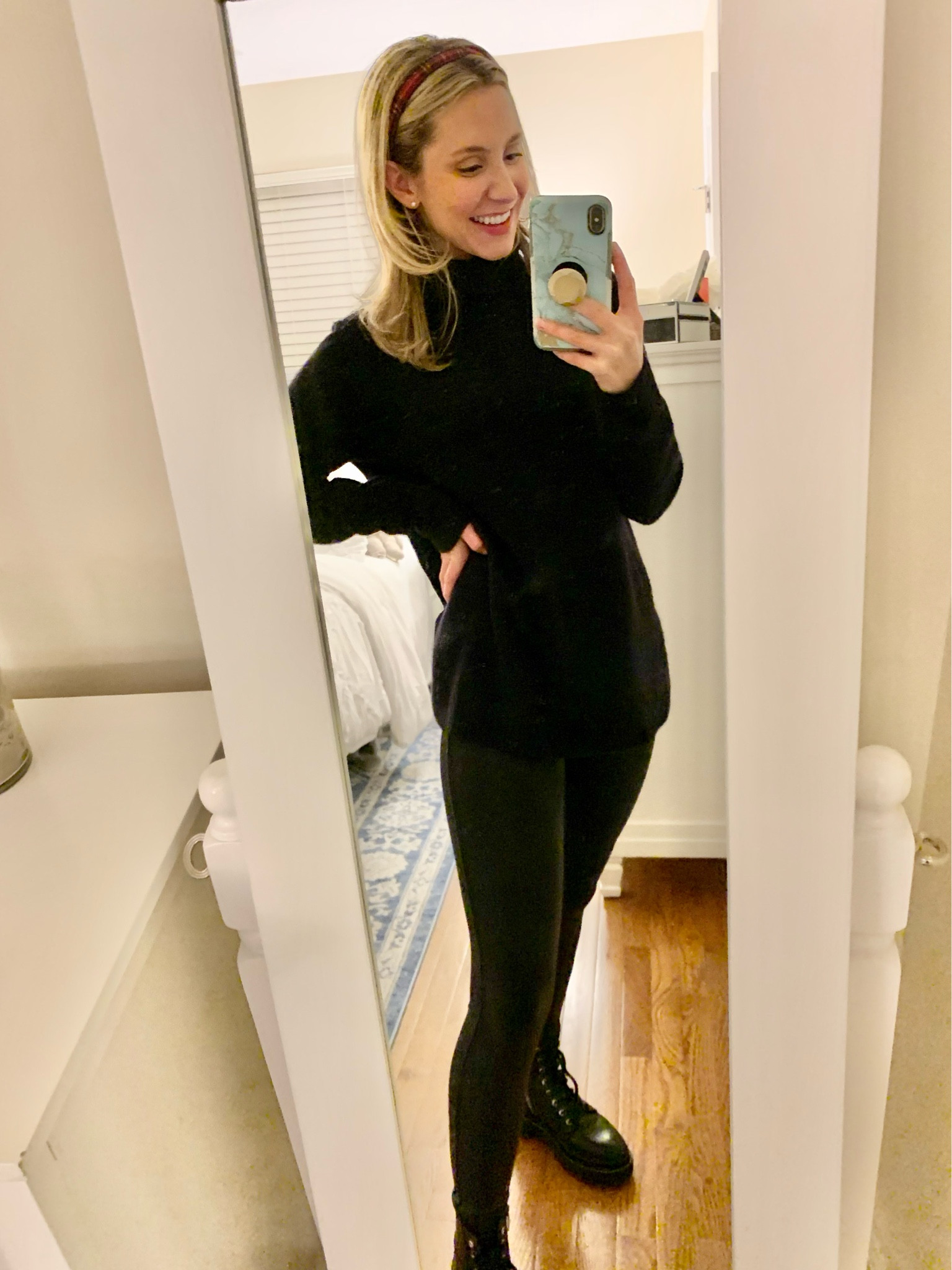 Holiday outfits 
Boots
Stocking stuffers
Holiday party 
Gifts for her 
Leather leggings 

#LTKHoliday #LTKunder100 #LTKSeasonal