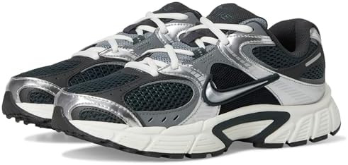 Nike Womens V5 RNR | Amazon (US)